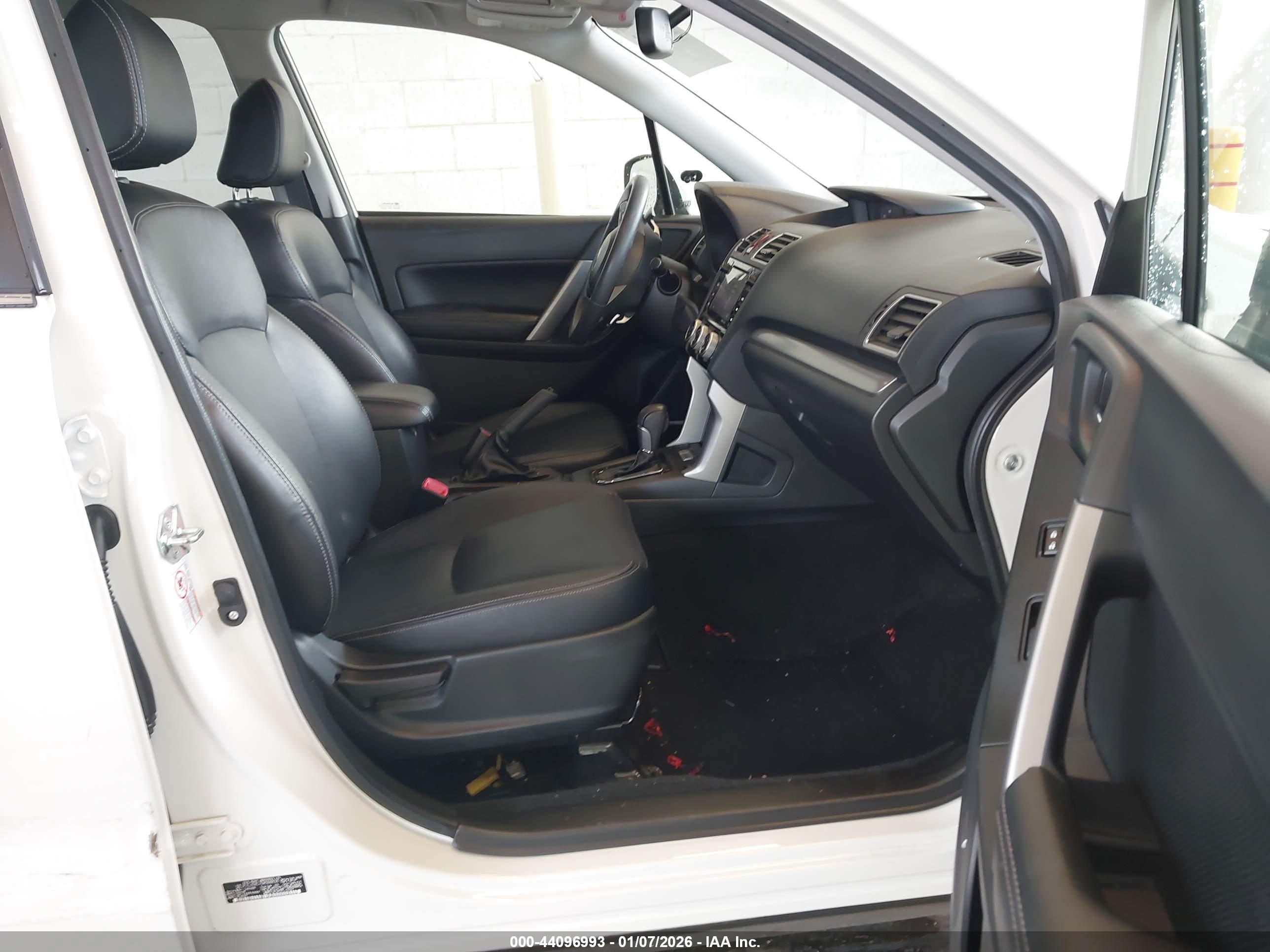 SUBARU FORESTER image 5