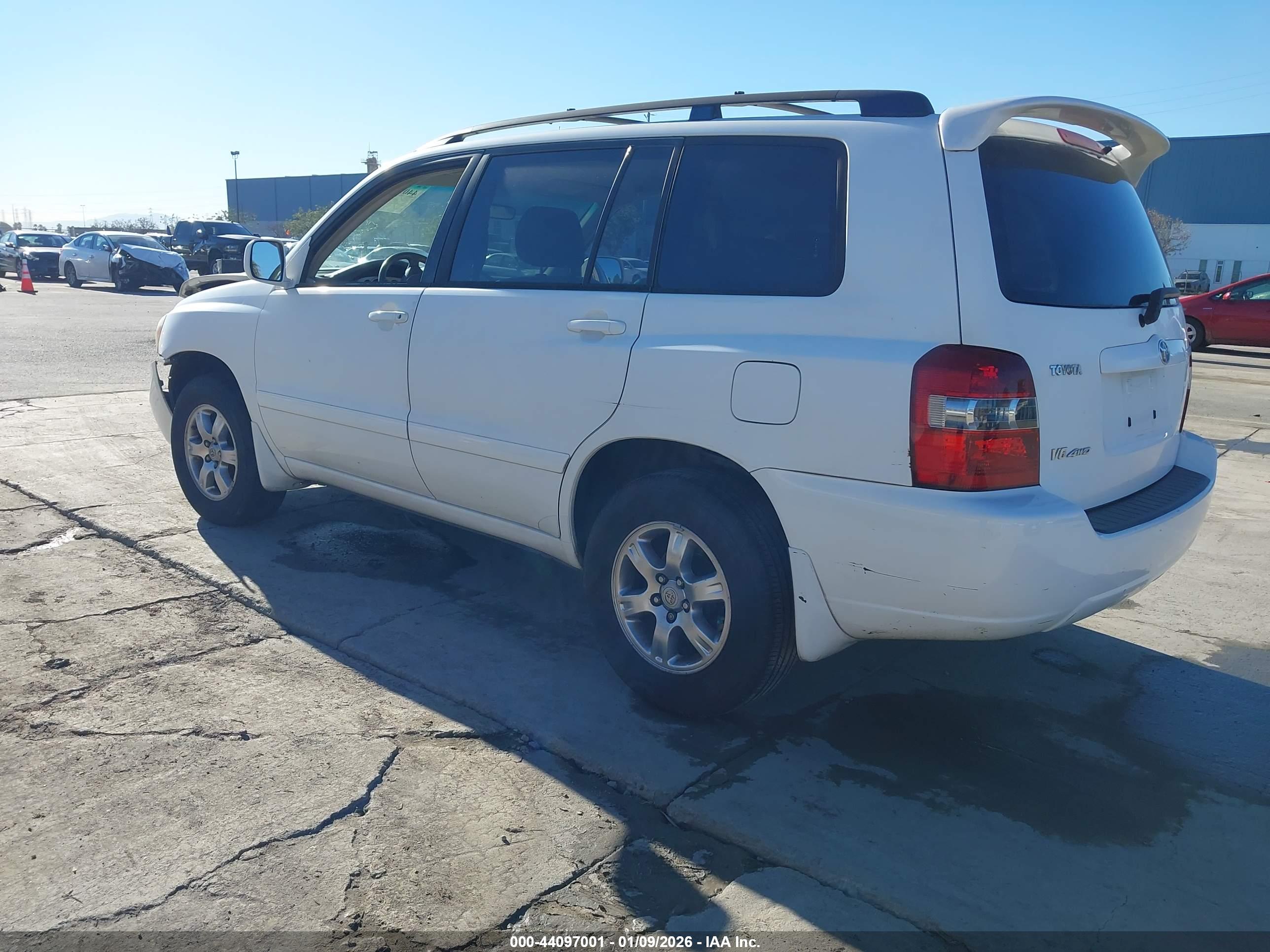 TOYOTA HIGHLANDER image 3