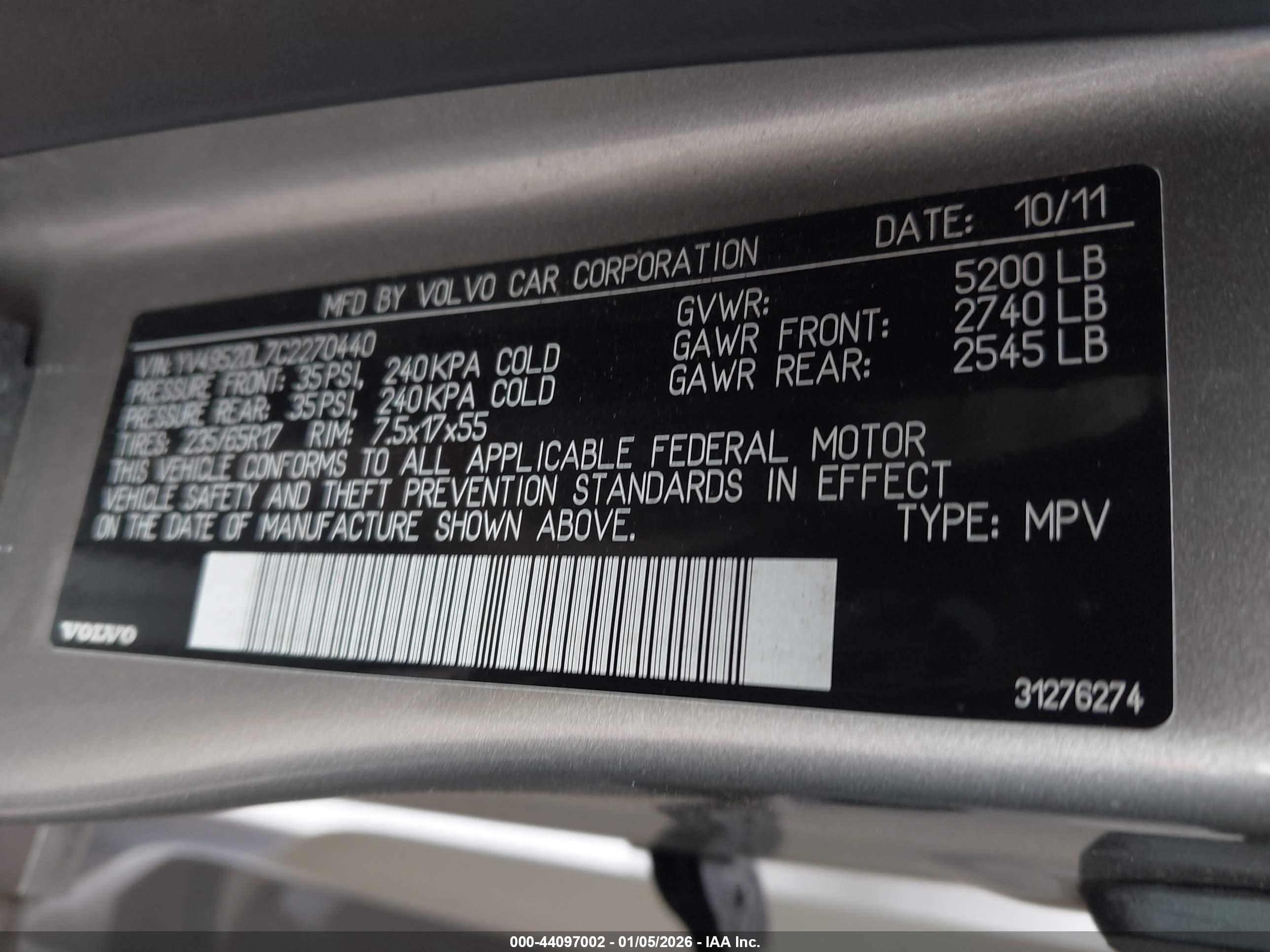 VOLVO XC60 image 9