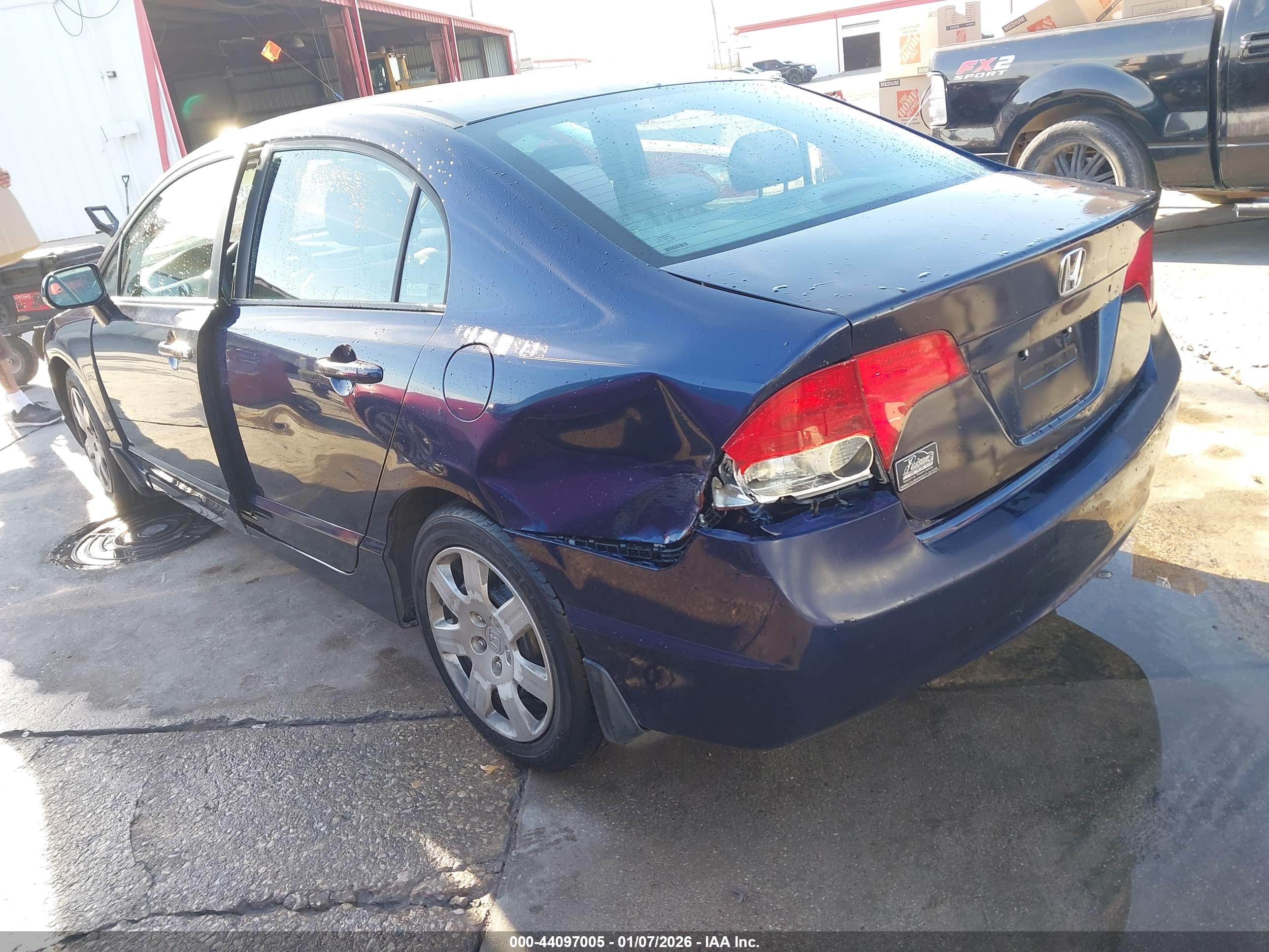 HONDA CIVIC image 3