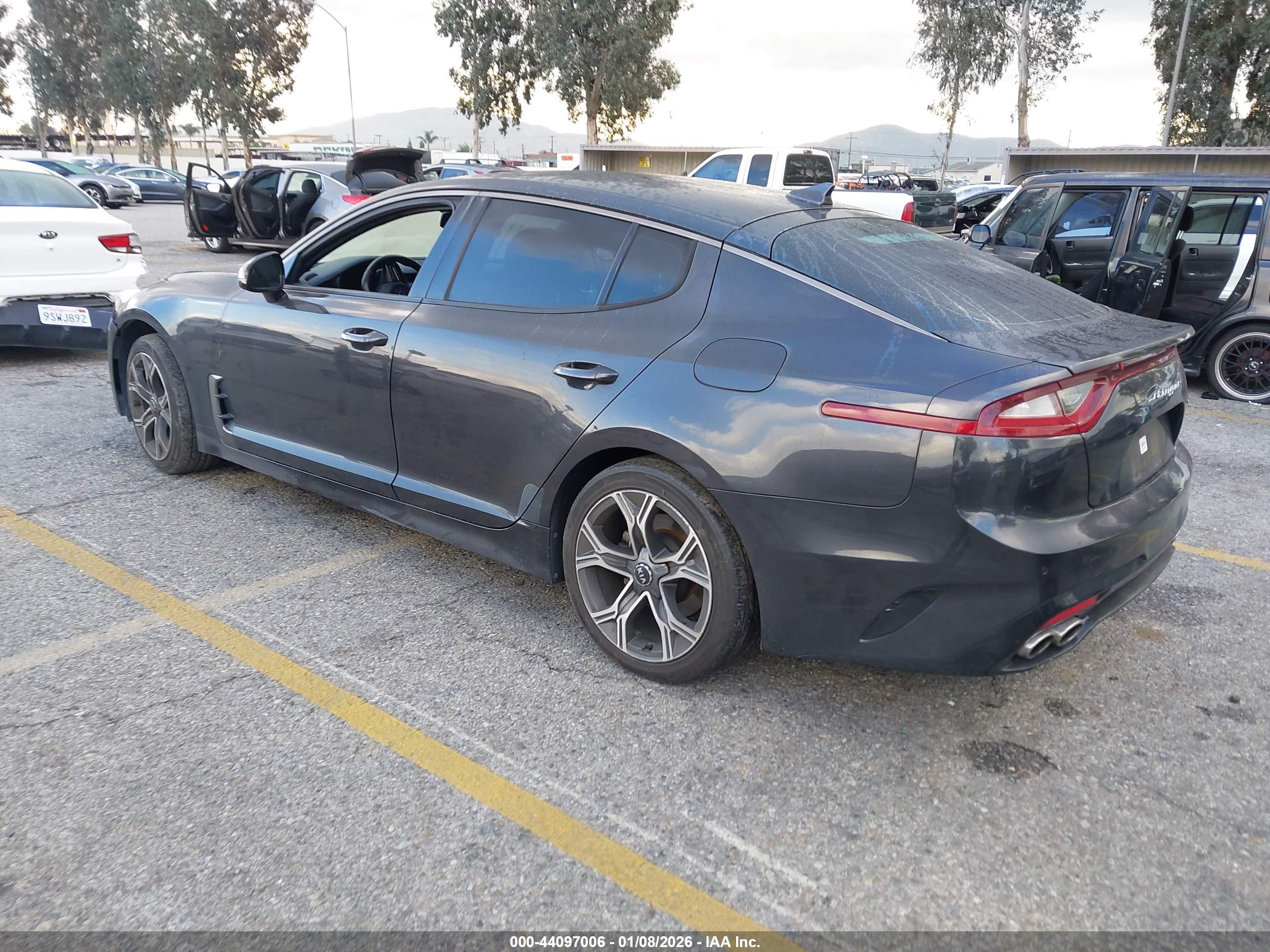 KIA STINGER image 3