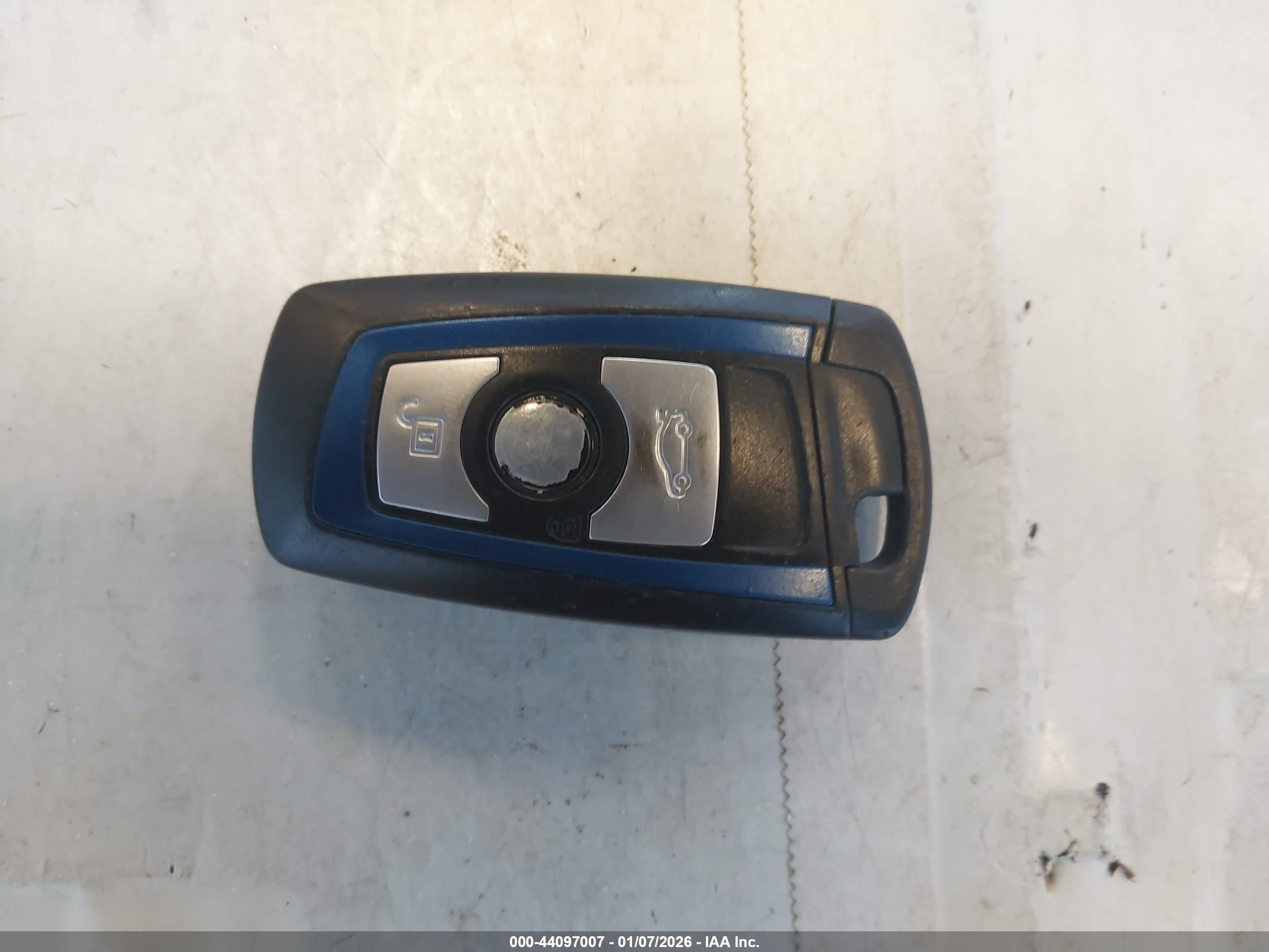 BMW 328I image 11