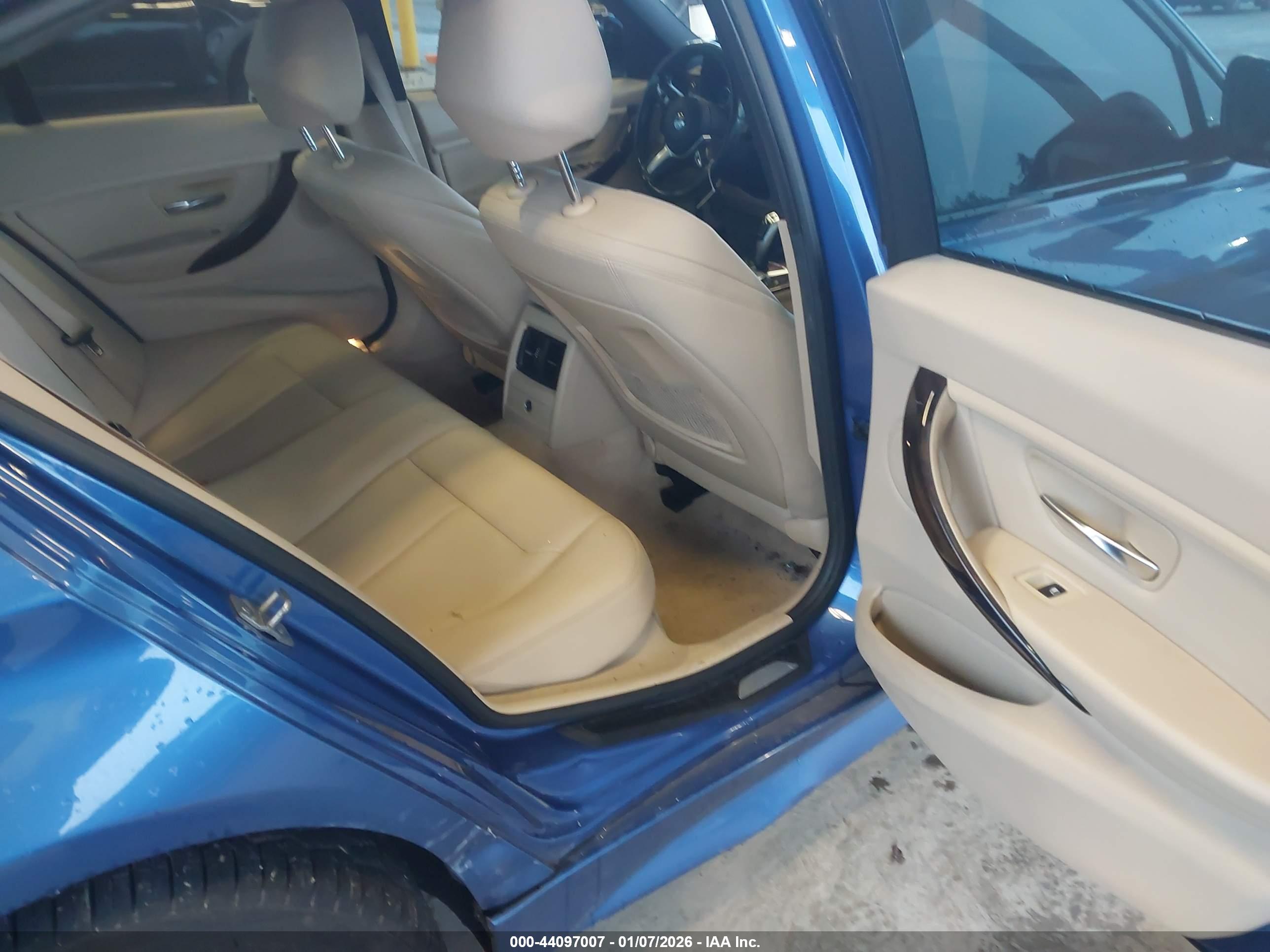 BMW 328I image 8