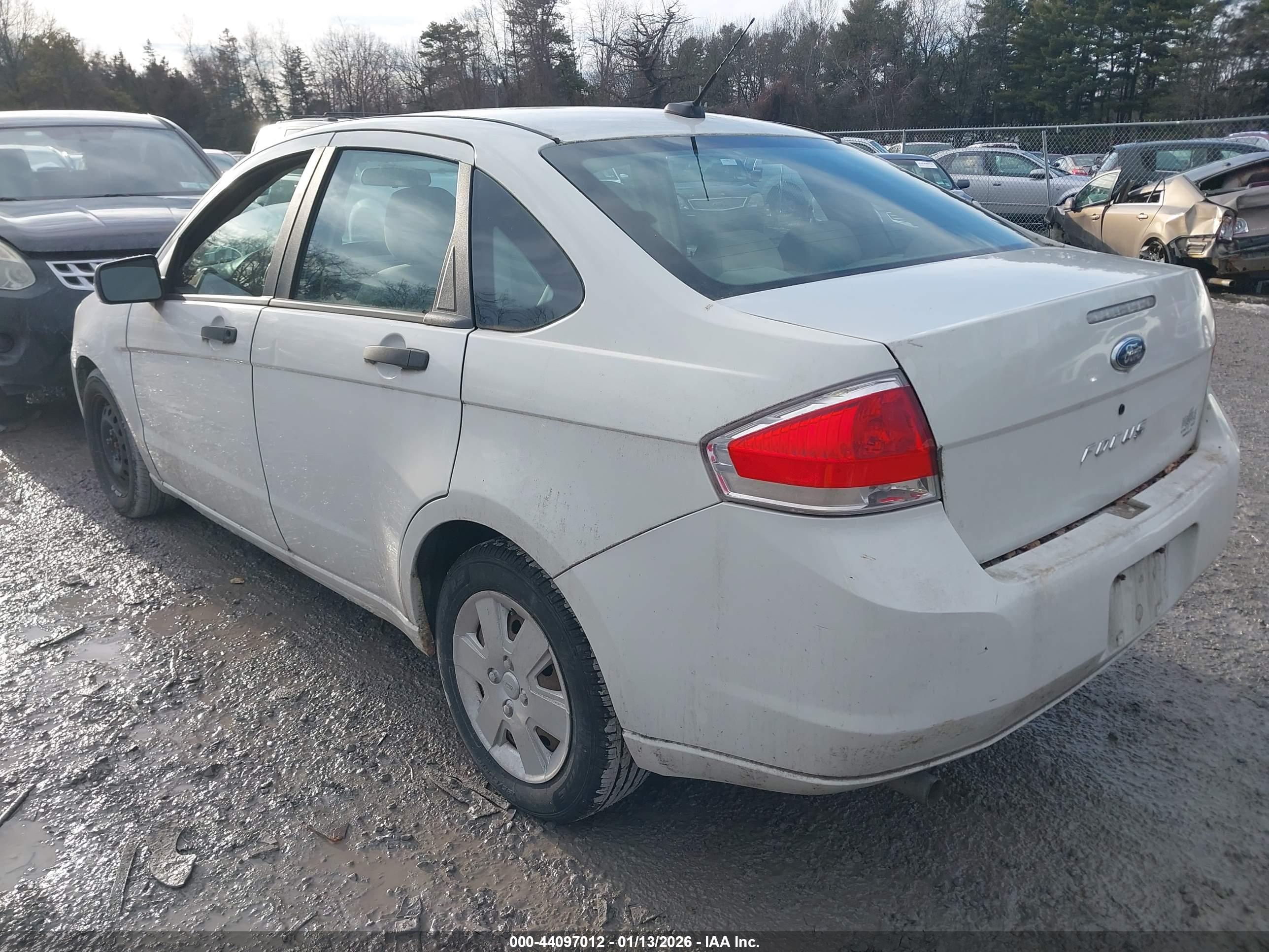 FORD FOCUS image 3