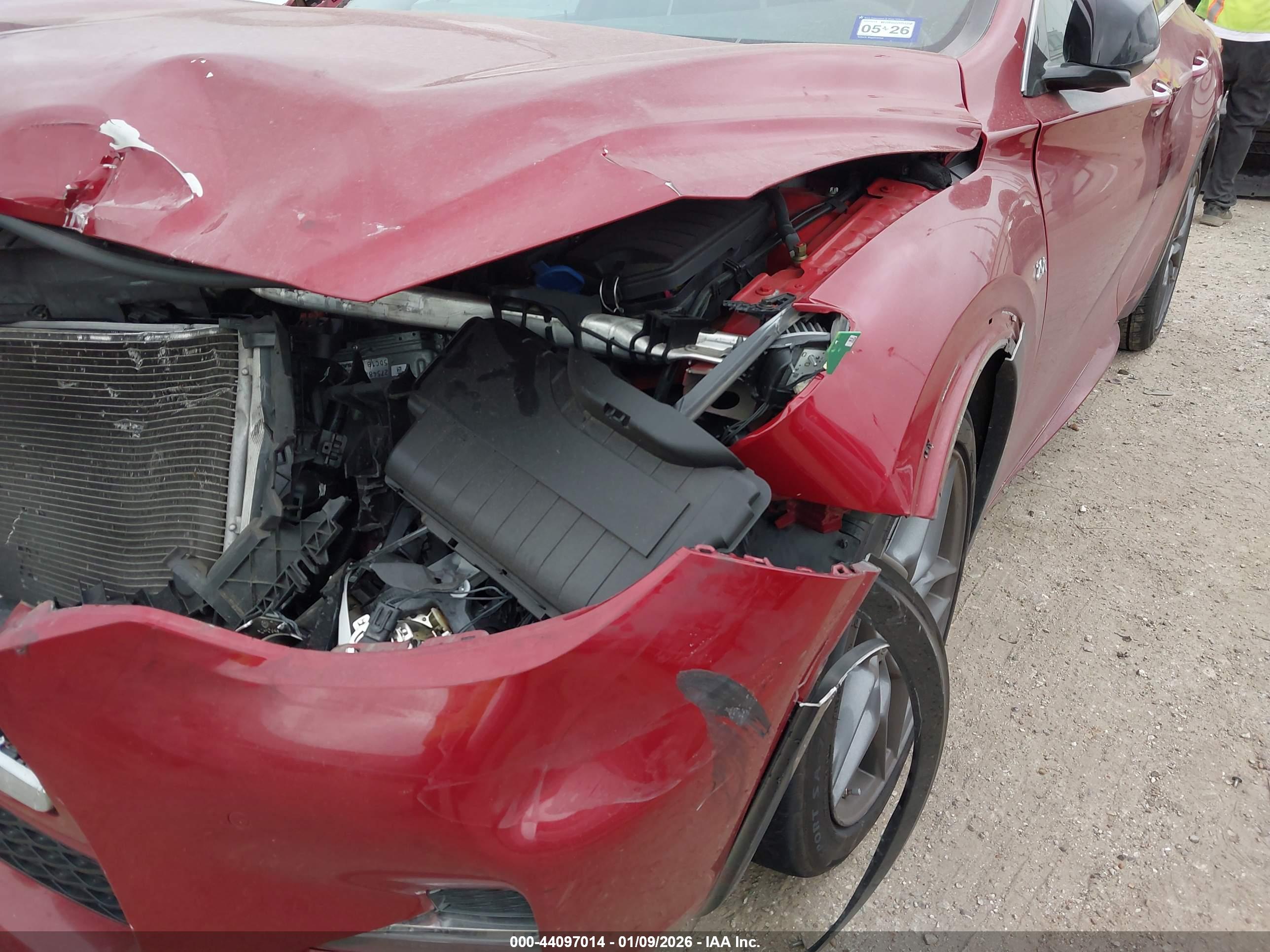 INFINITI QX30 image 6