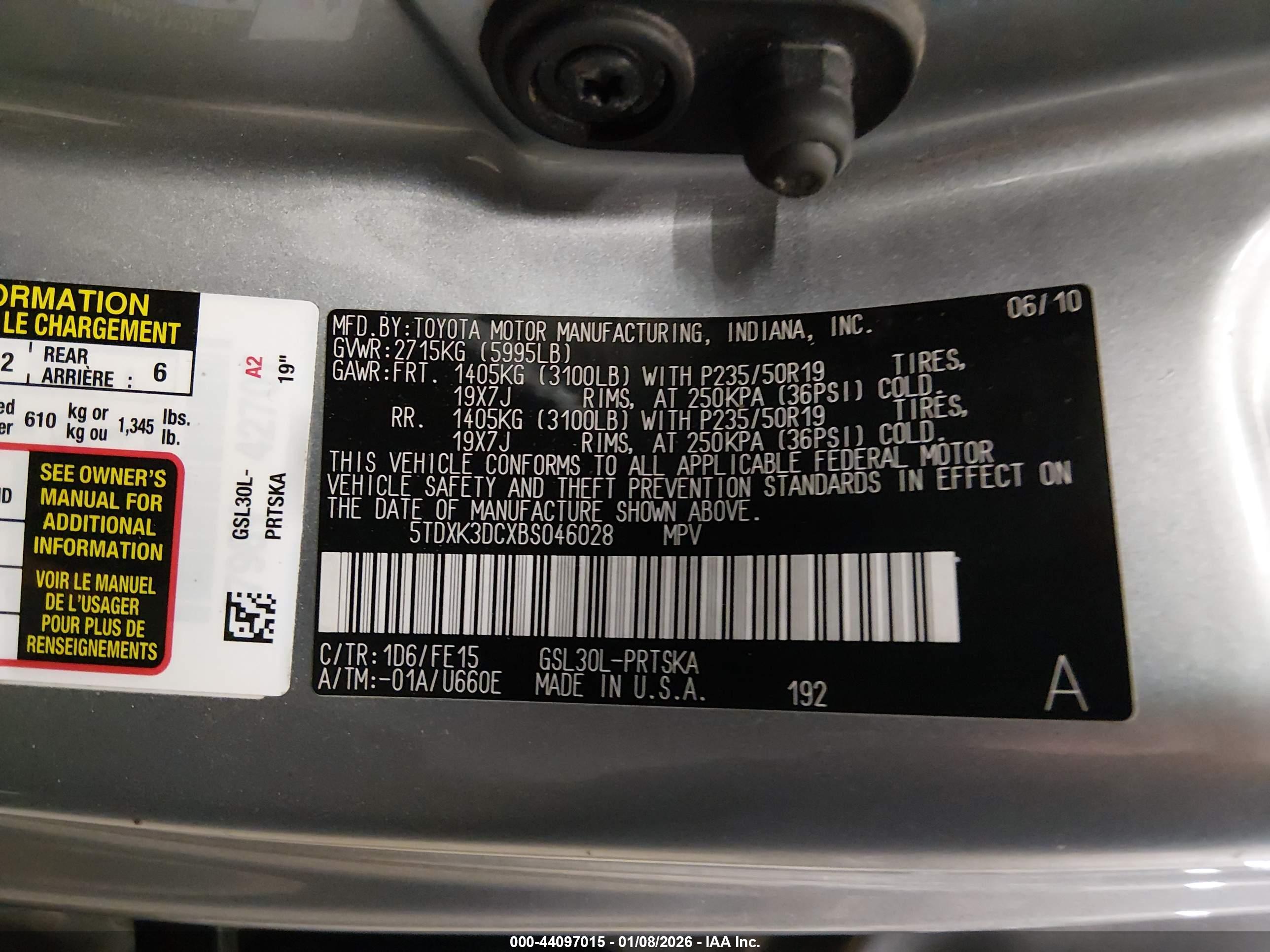 TOYOTA SIENNA image 9