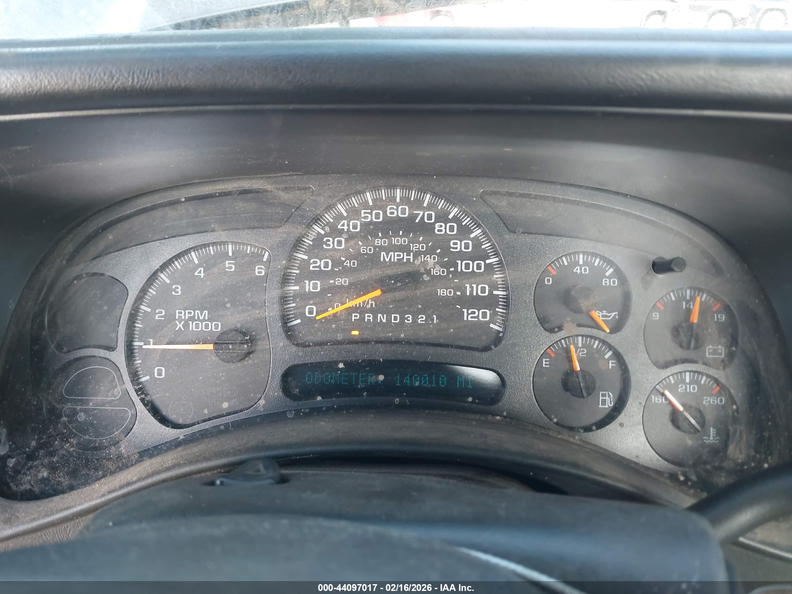 CHEVROLET SILVERADO image 7
