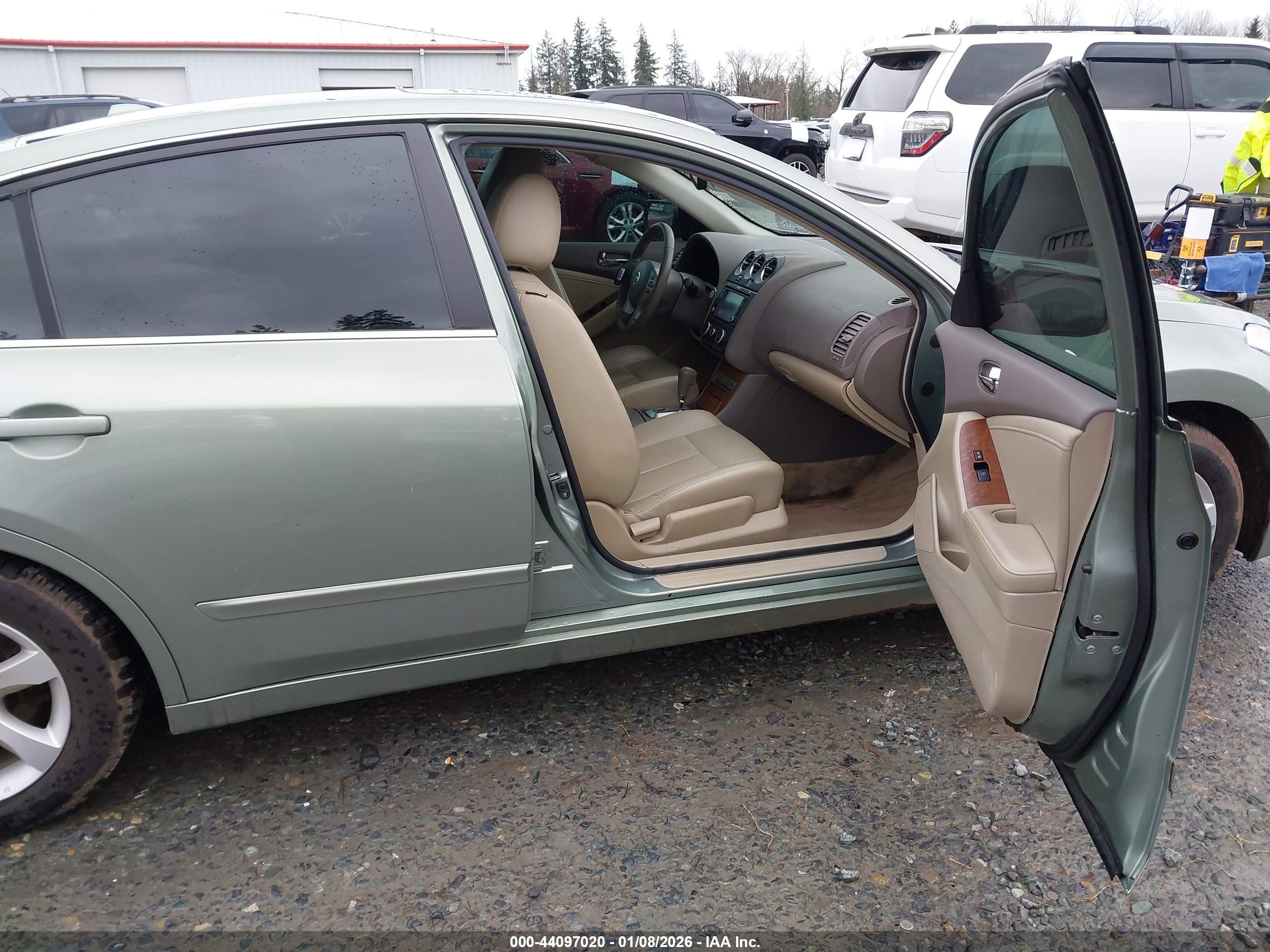 NISSAN ALTIMA image 5