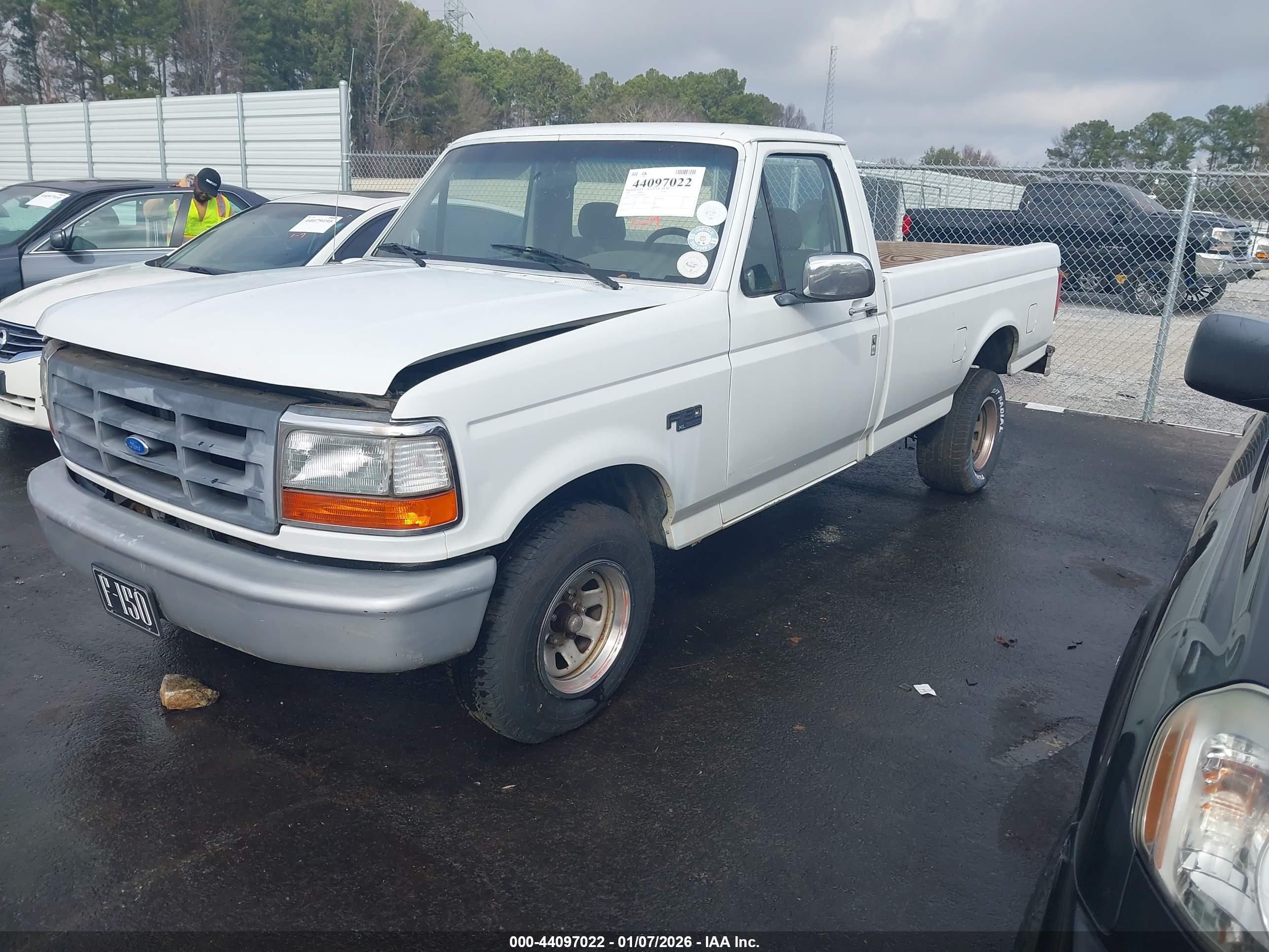 FORD F150 image 2