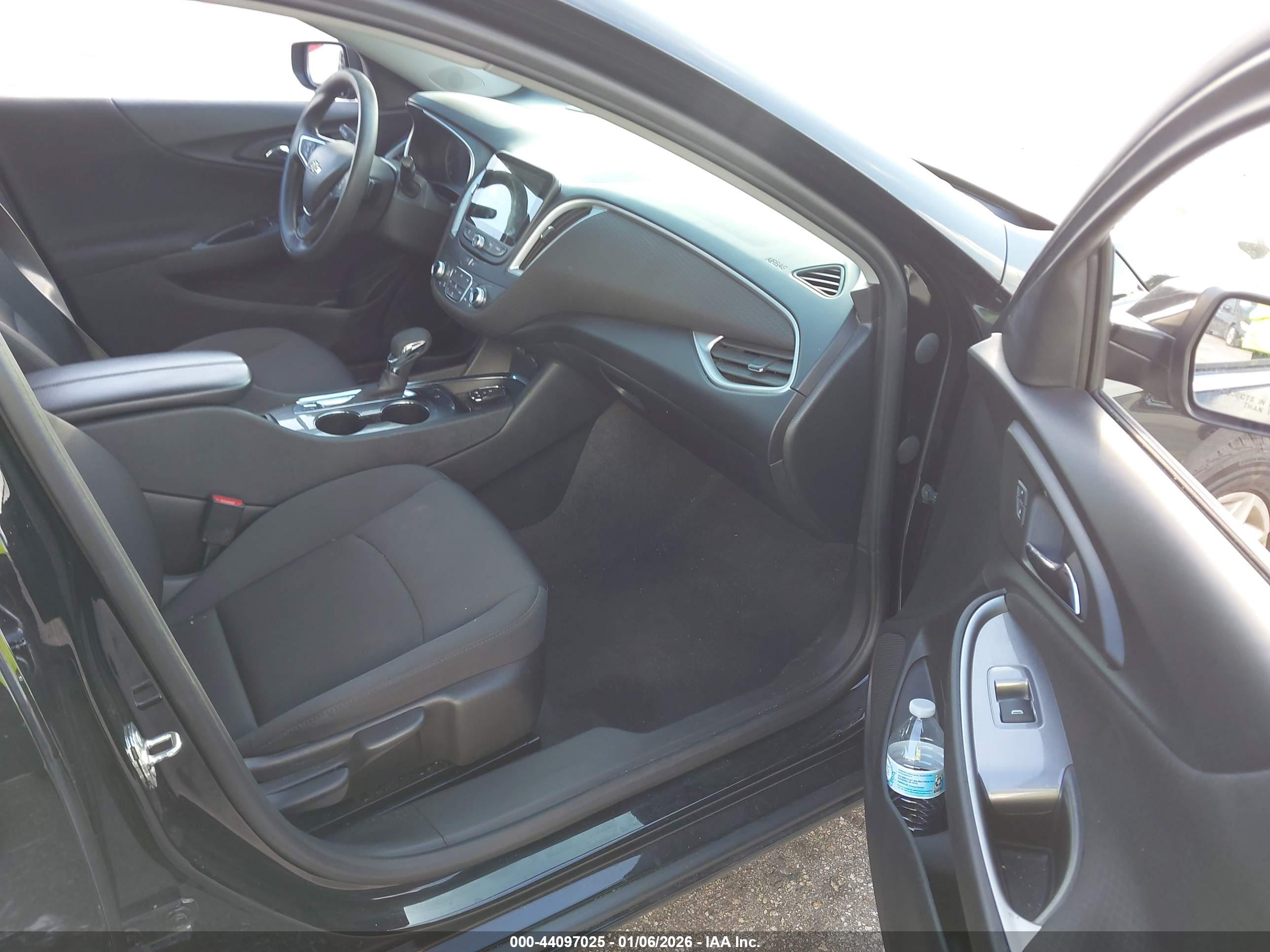 CHEVROLET MALIBU image 5