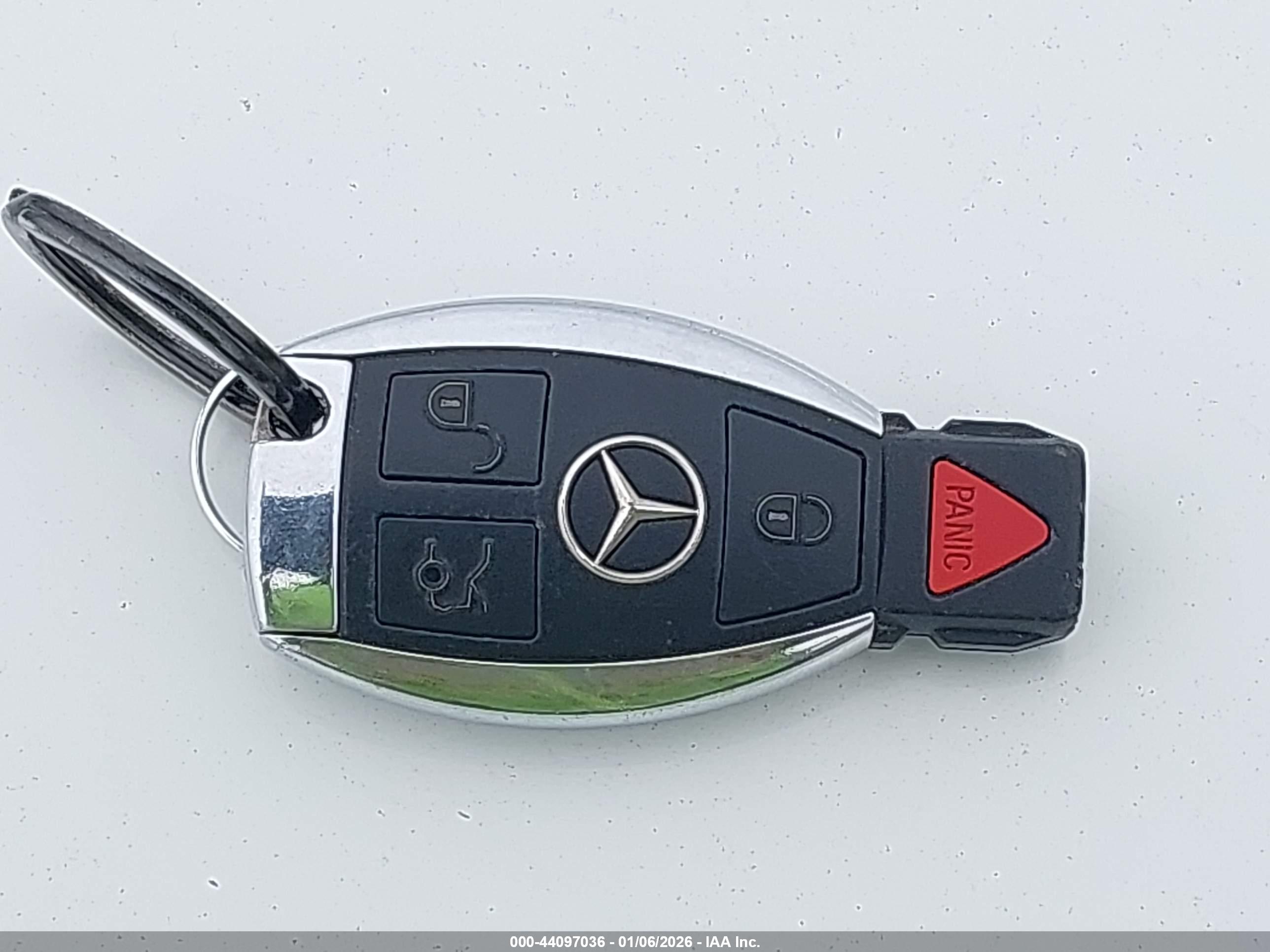 MERCEDES-BENZ C image 11