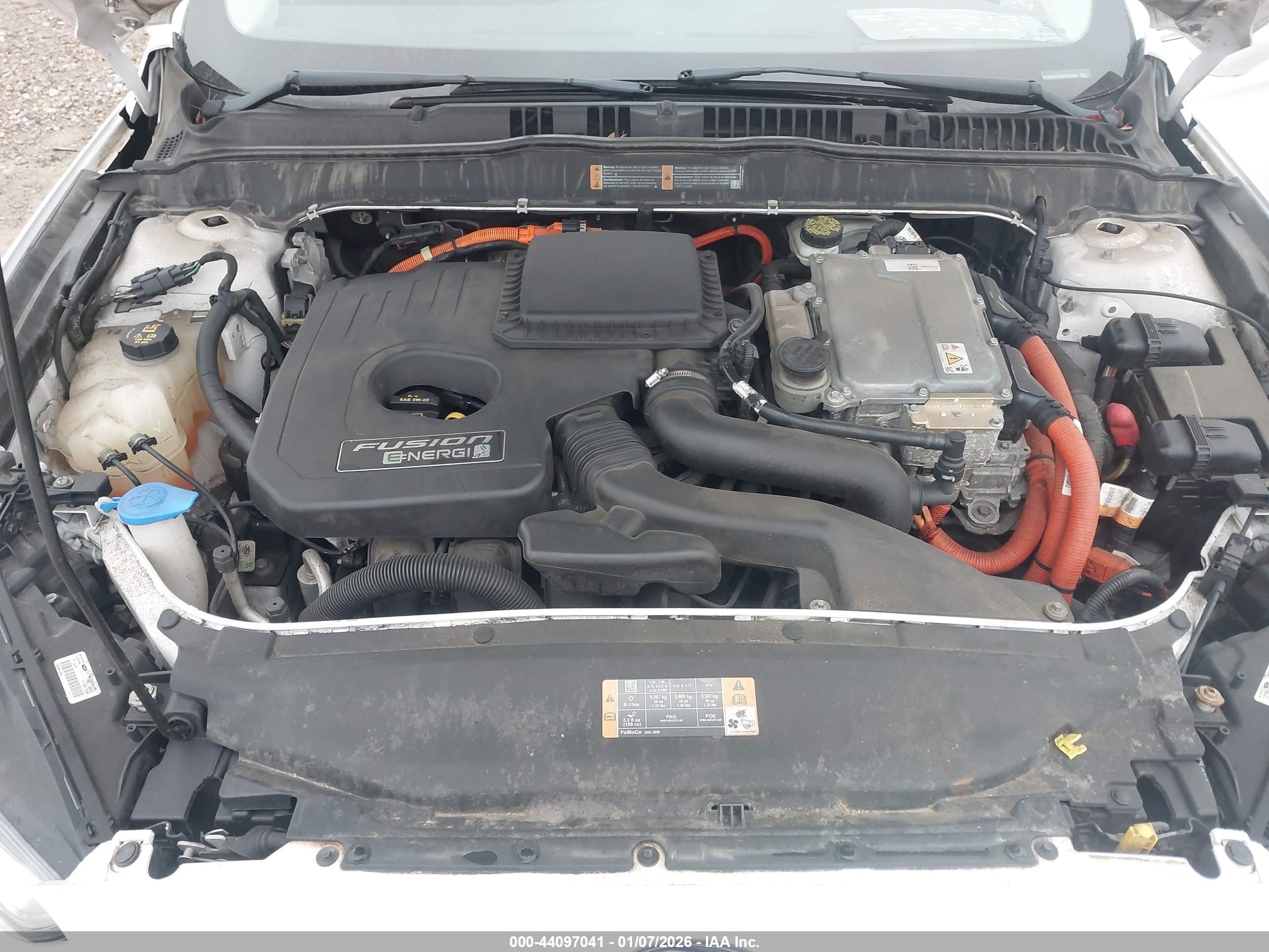 FORD FUSION image 10