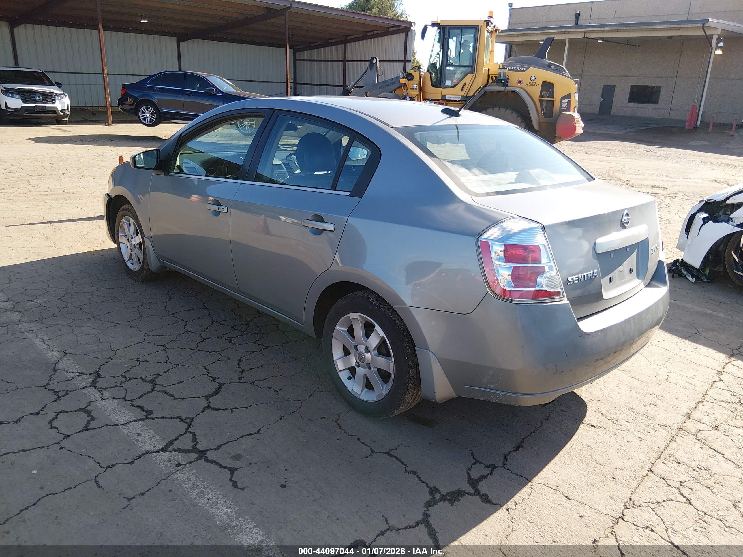 NISSAN SENTRA image 3