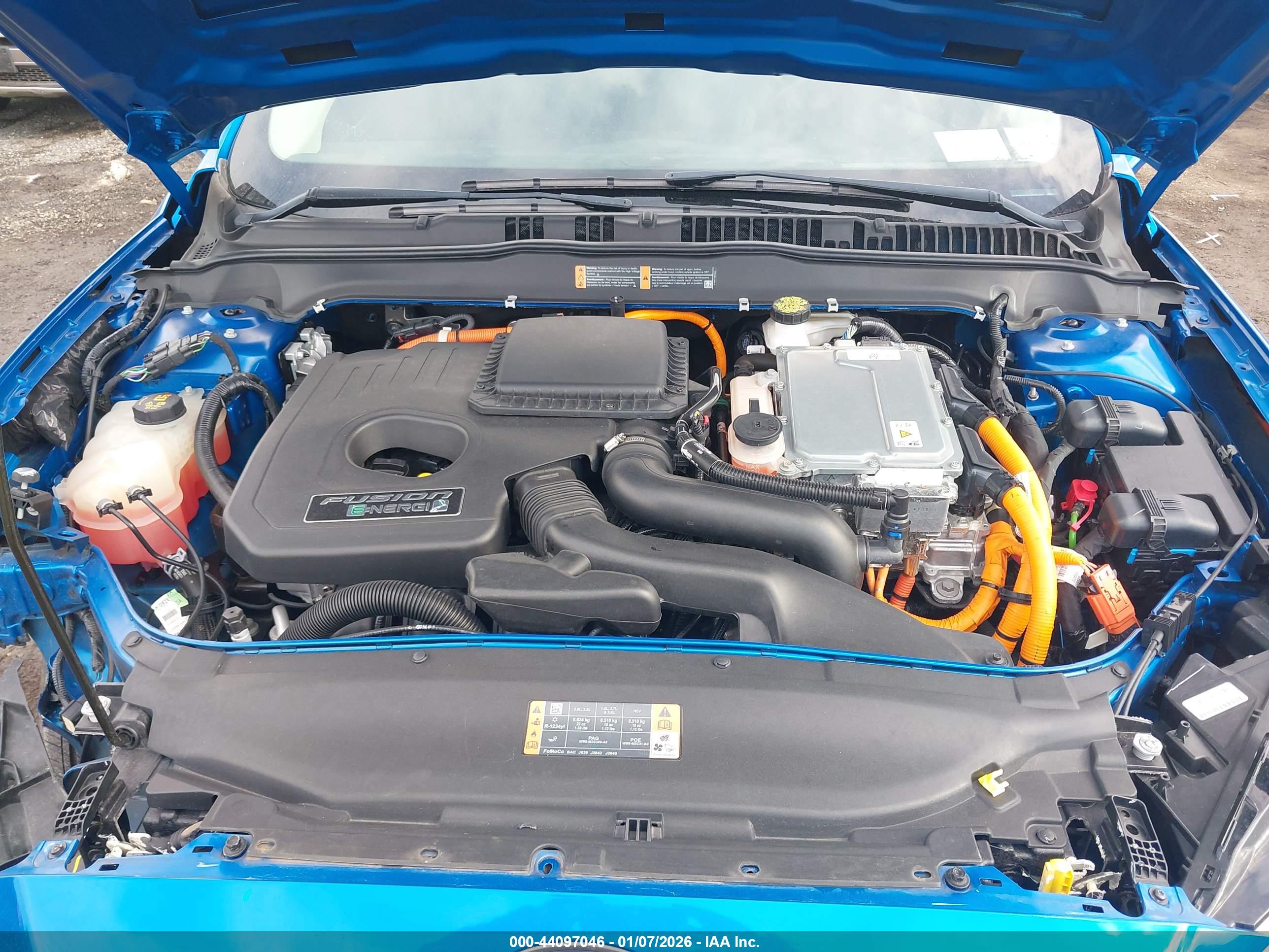 FORD FUSION image 10