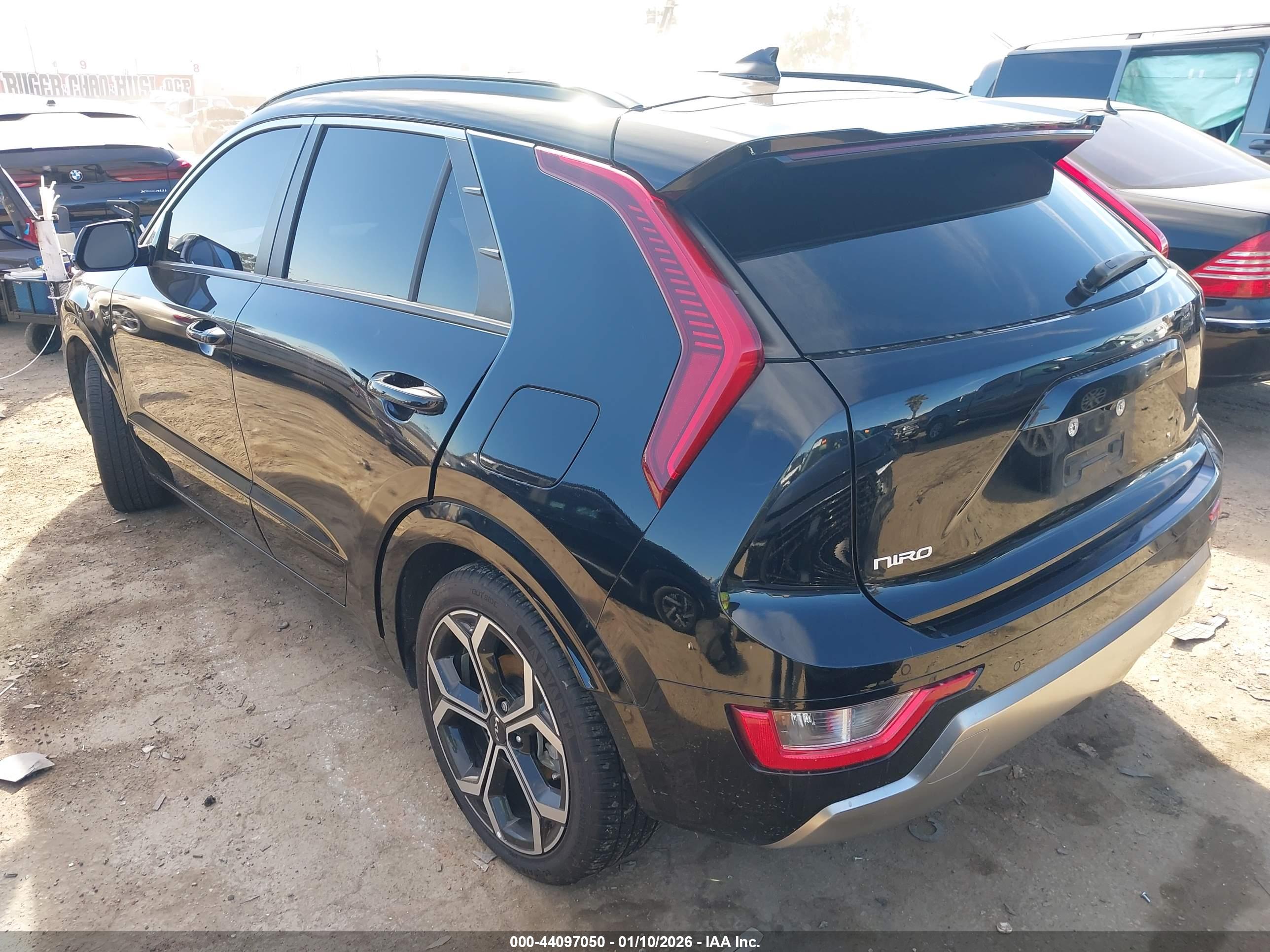 KIA NIRO image 3