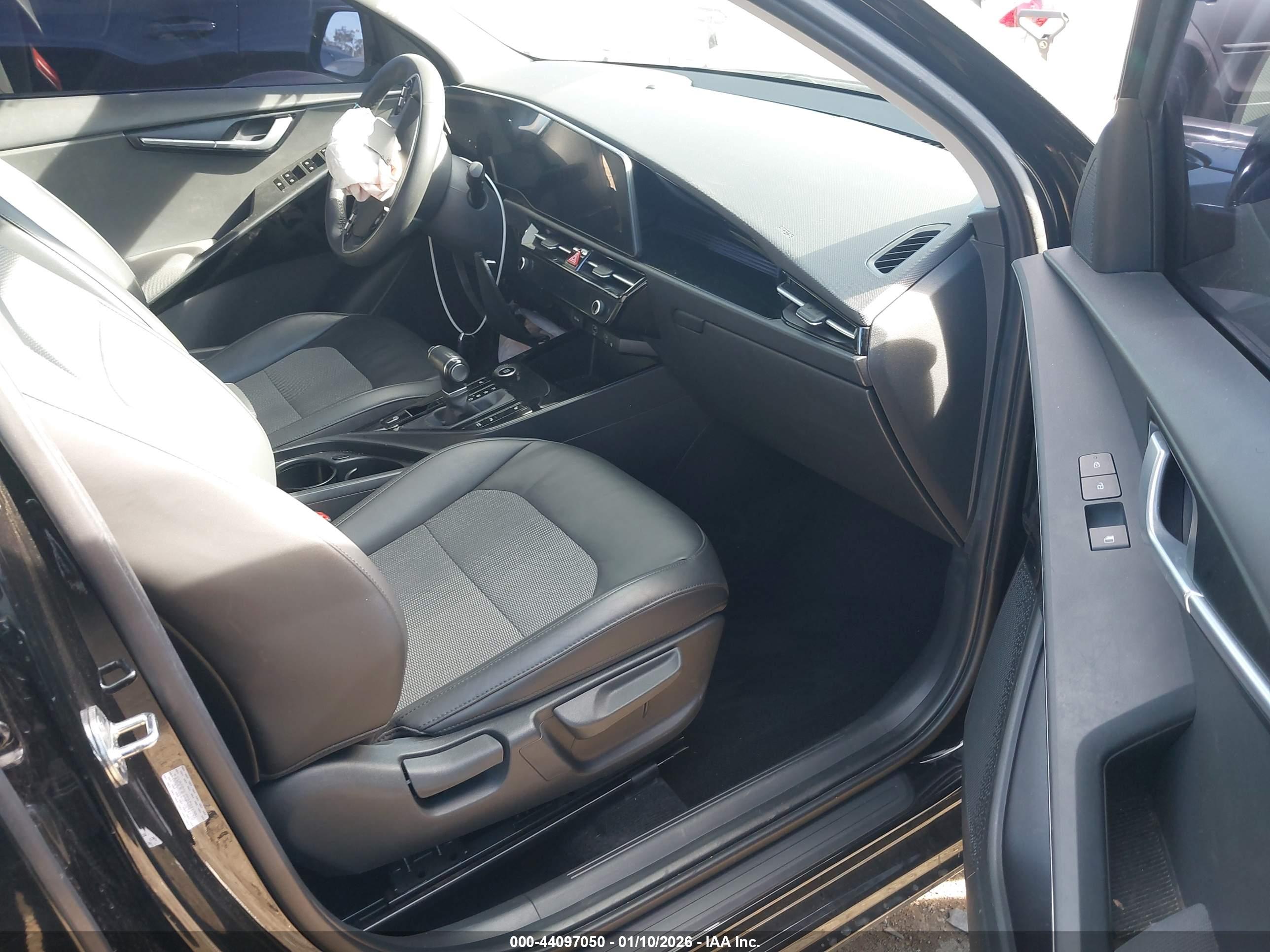 KIA NIRO image 5