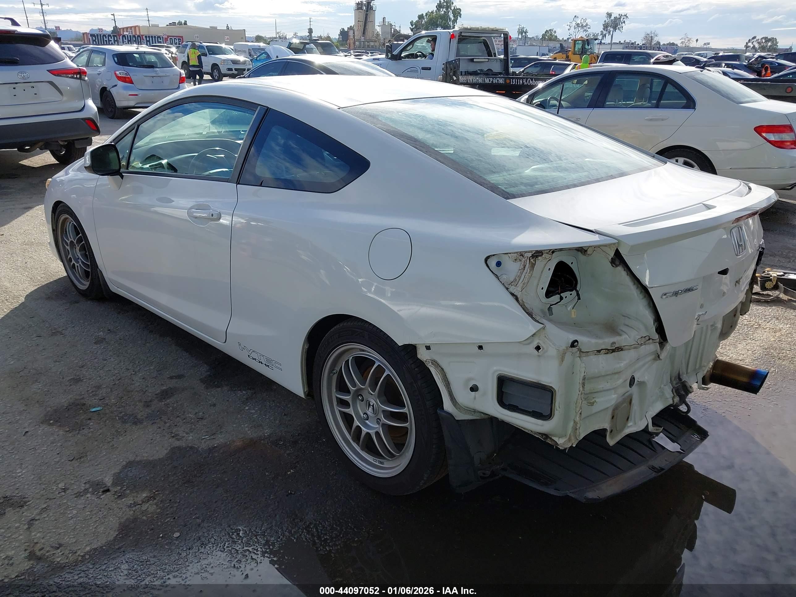 HONDA CIVIC image 3
