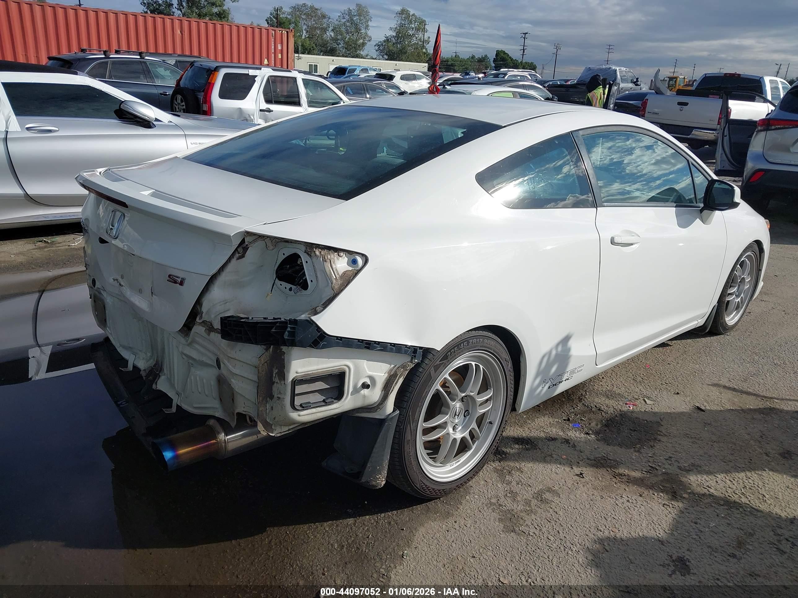 HONDA CIVIC image 4