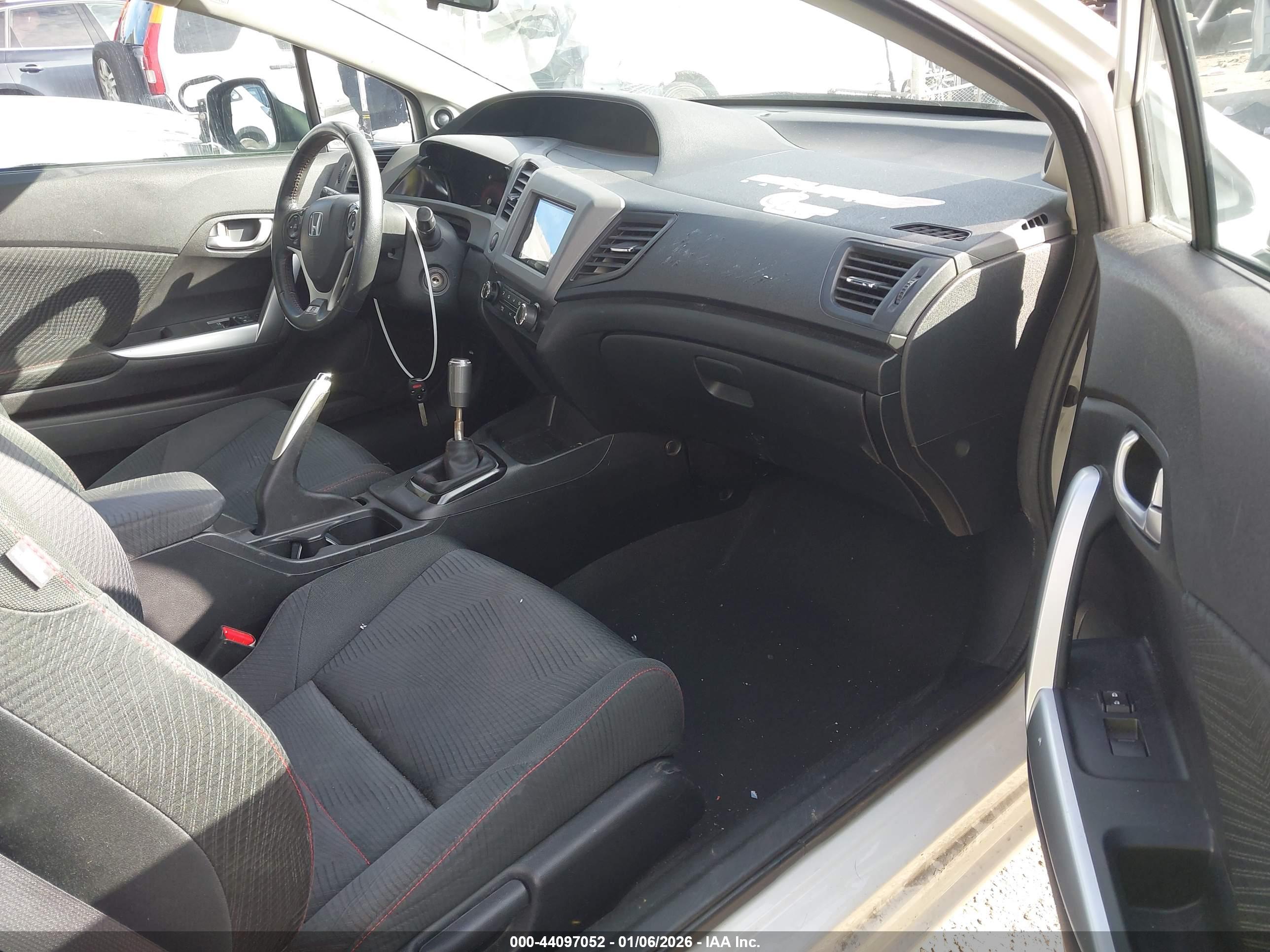 HONDA CIVIC image 5