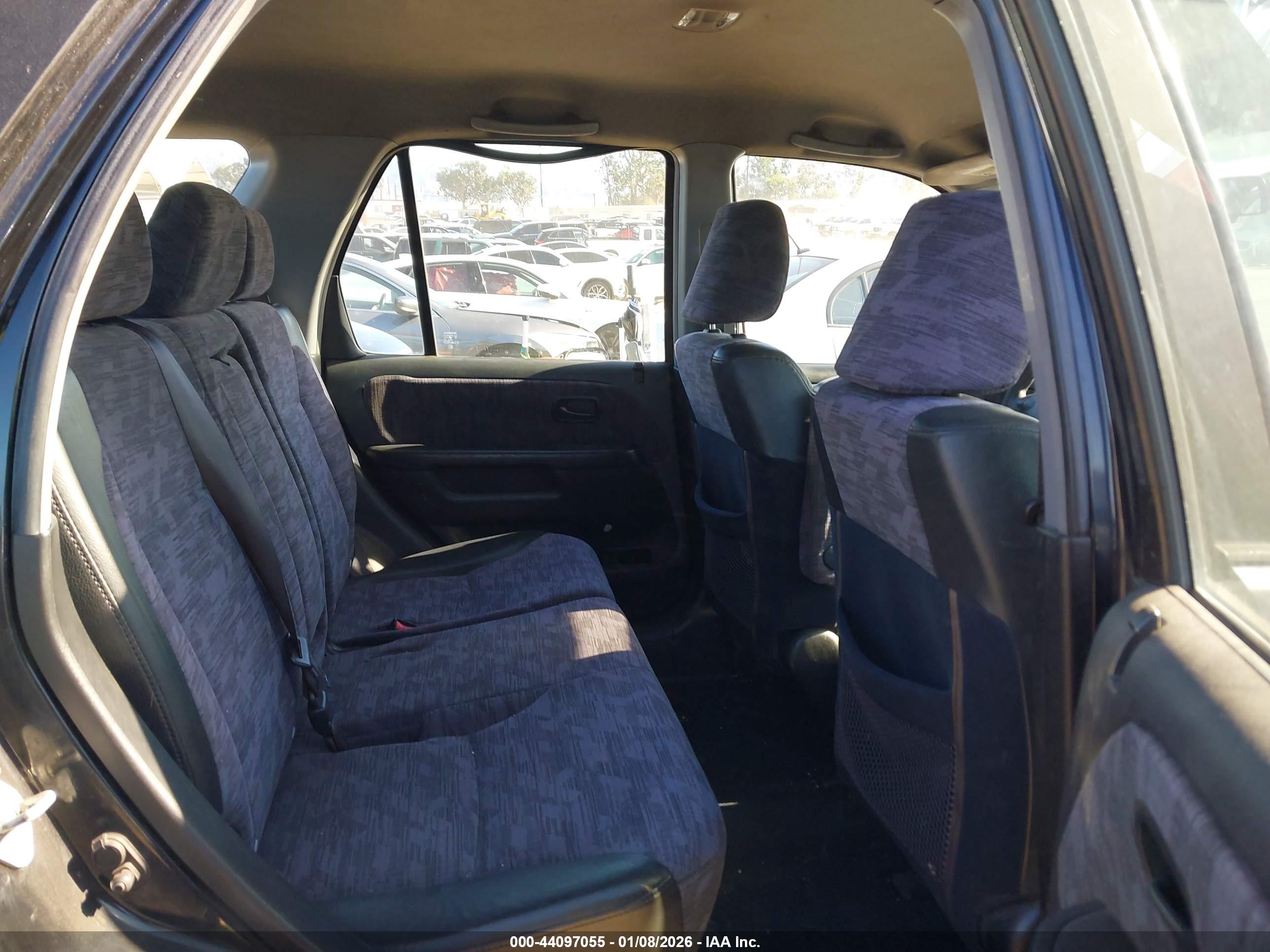 HONDA CR-V image 8