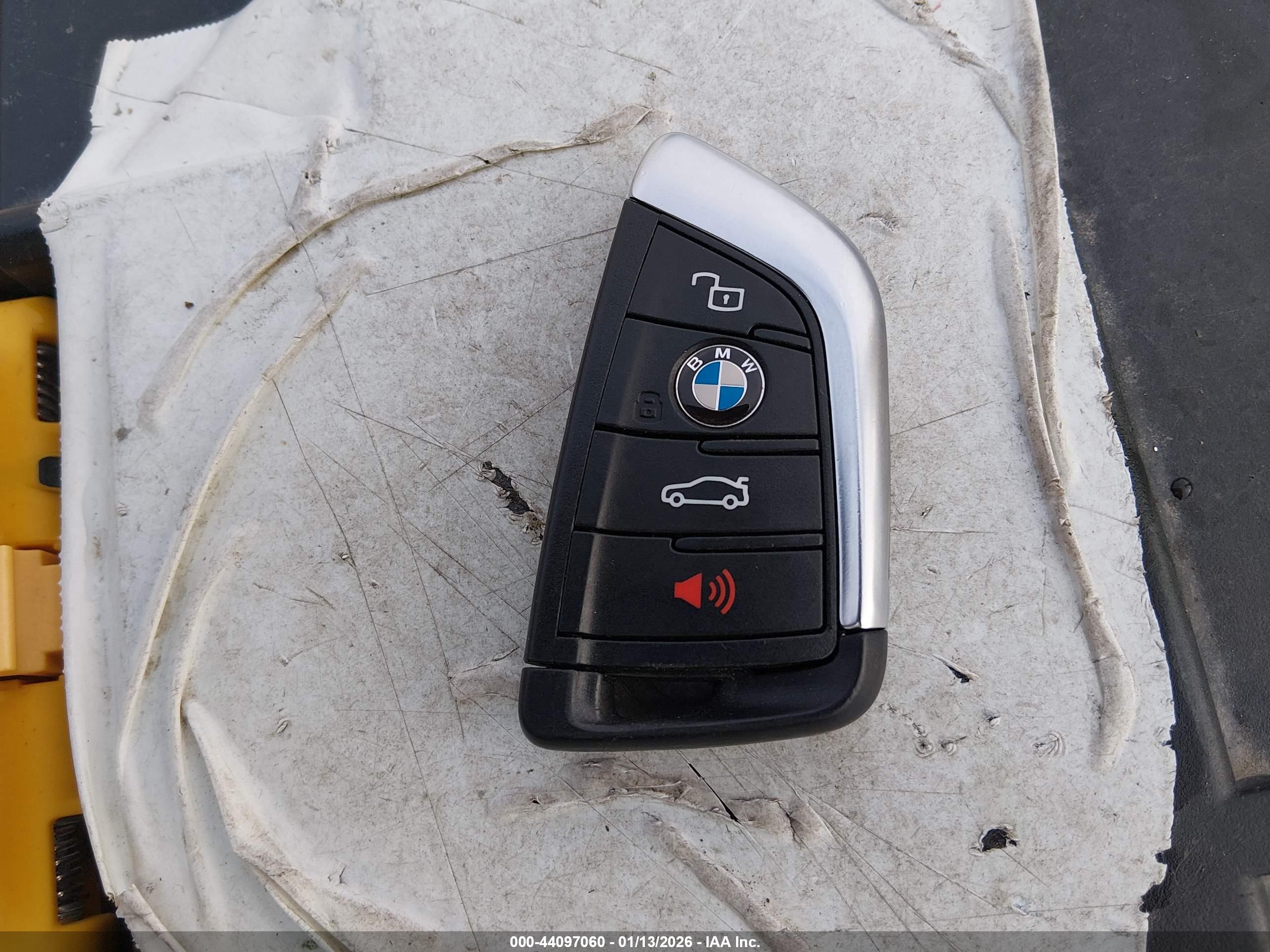 BMW 3 image 11