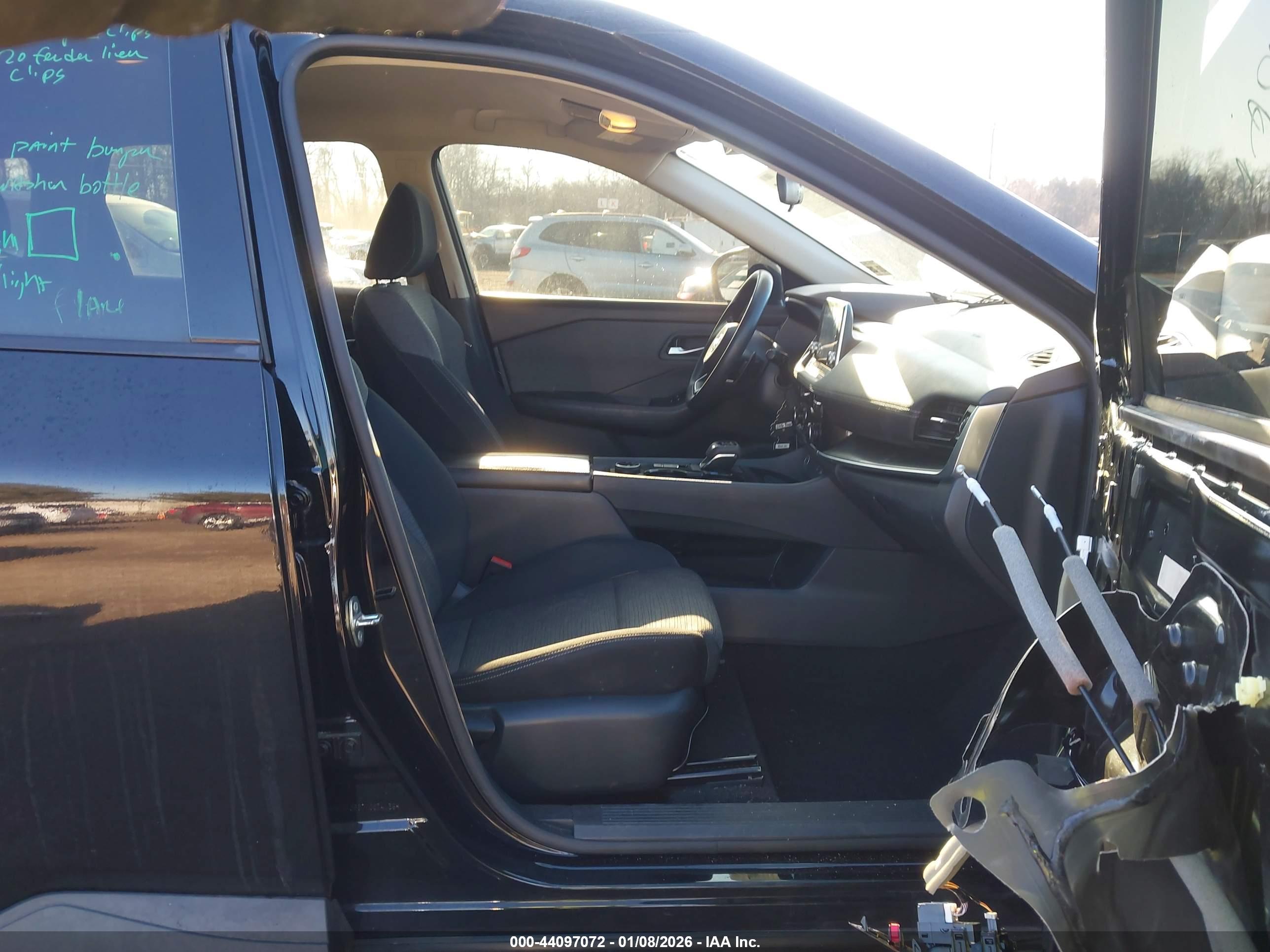 NISSAN ROGUE image 5