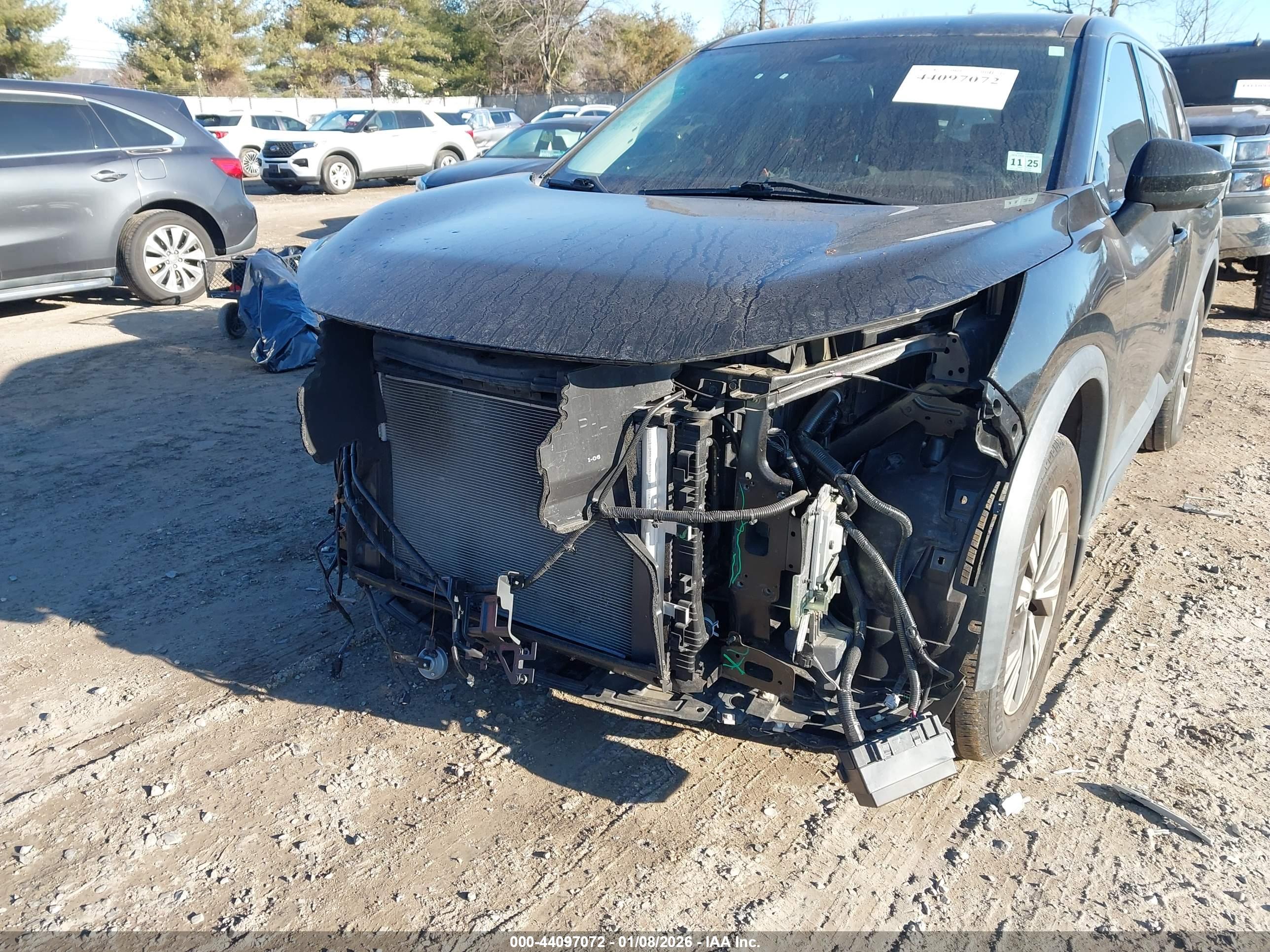 NISSAN ROGUE image 6