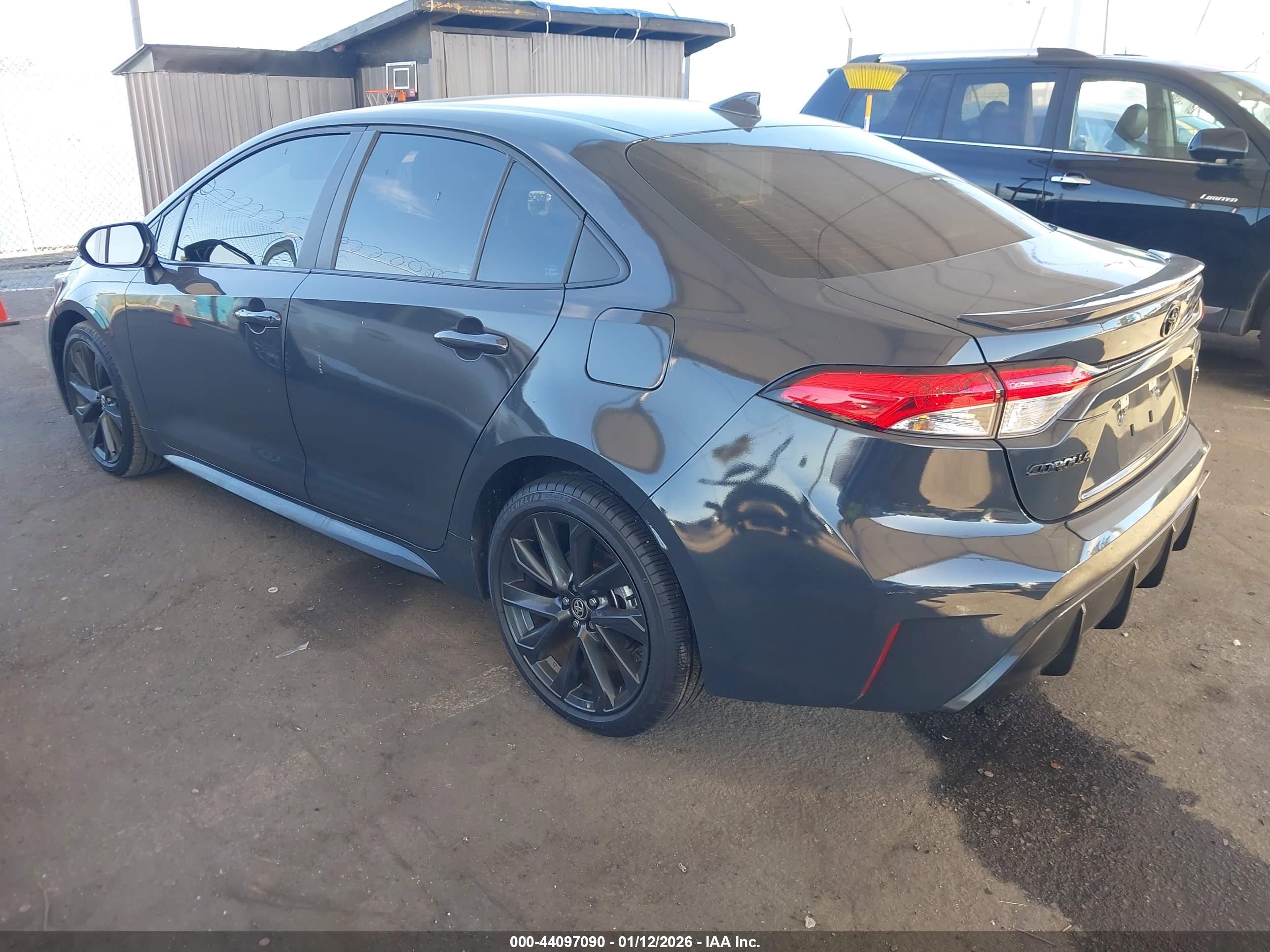TOYOTA COROLLA image 3