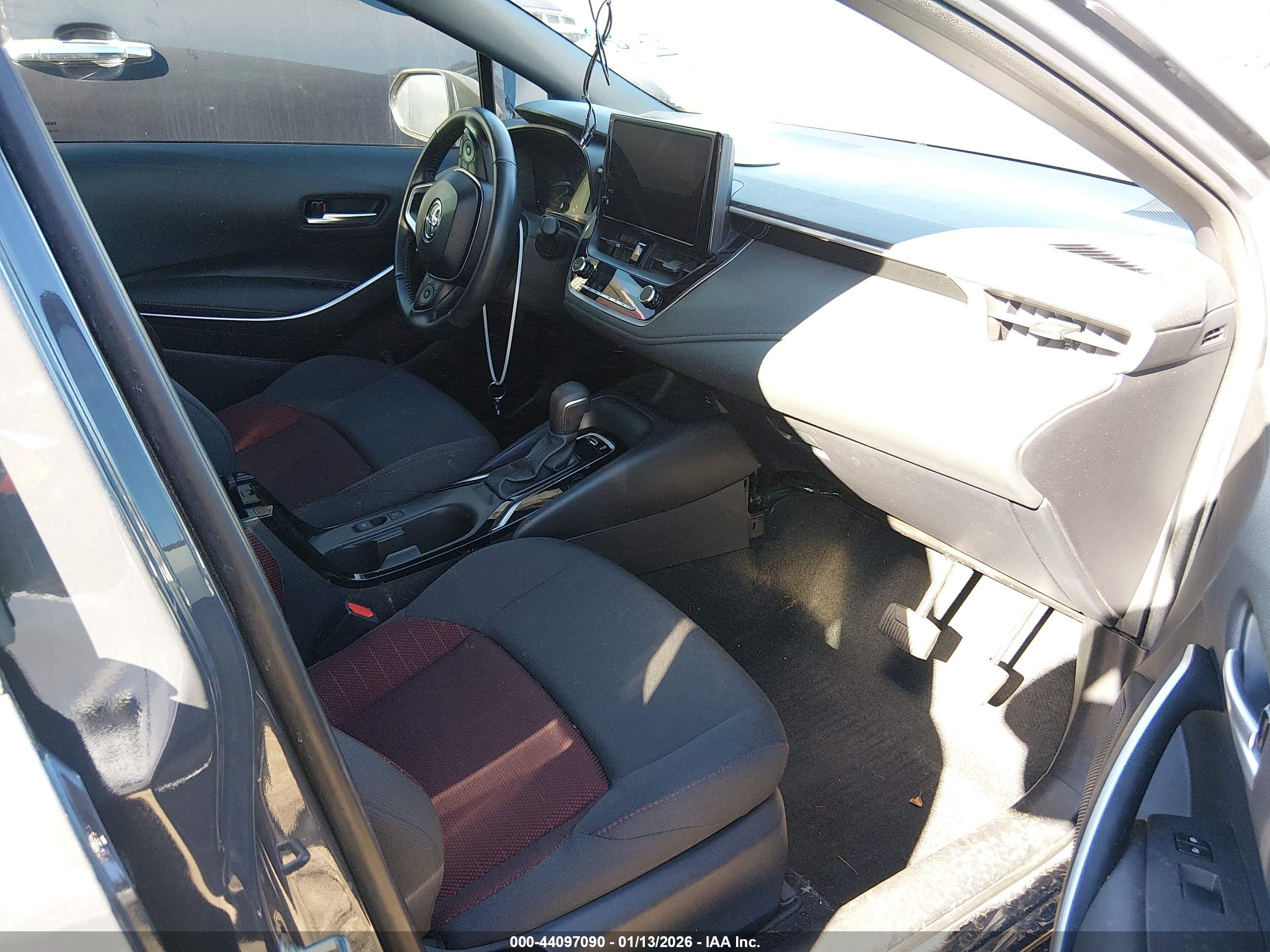 TOYOTA COROLLA image 5