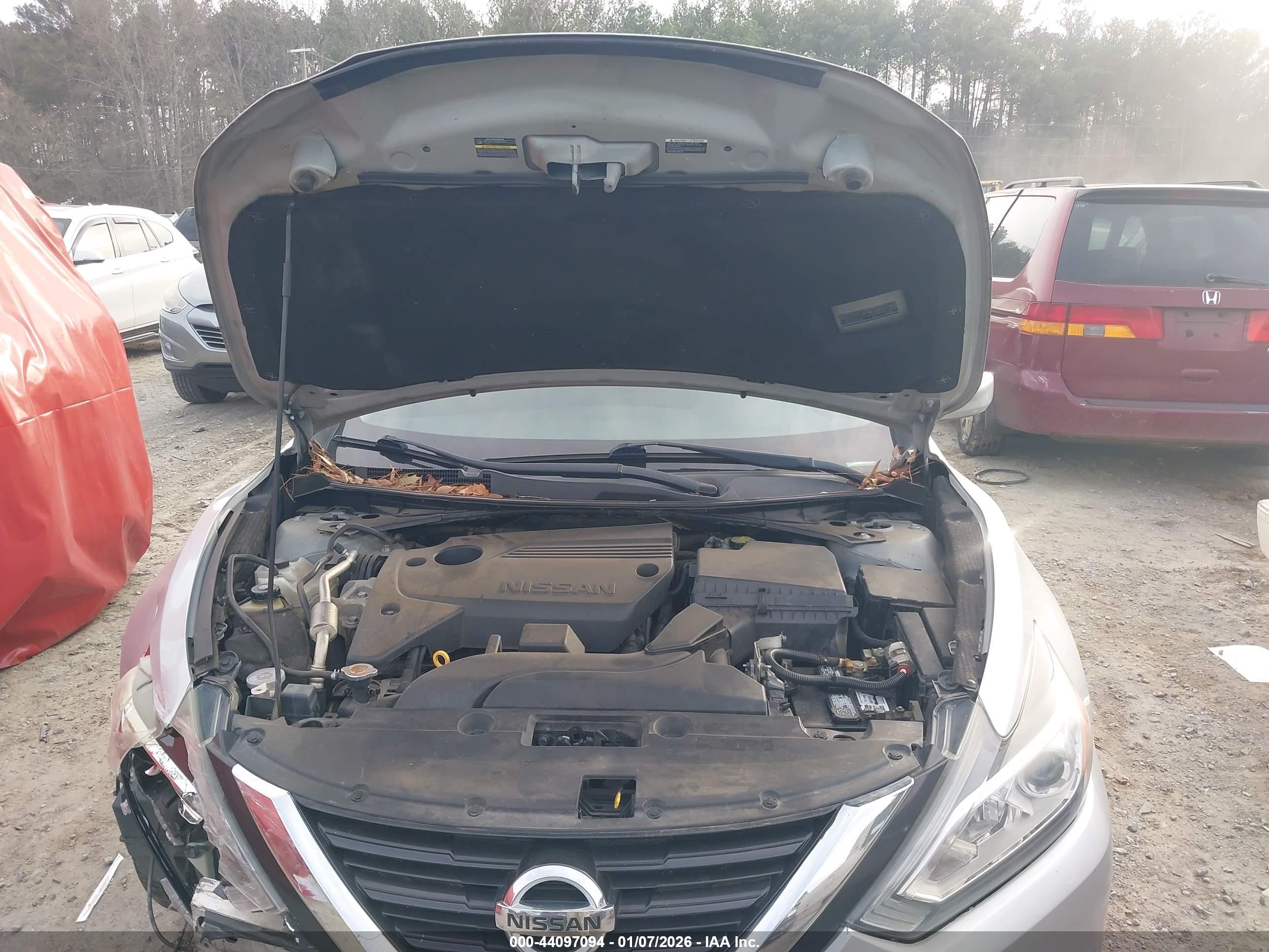 NISSAN ALTIMA image 10