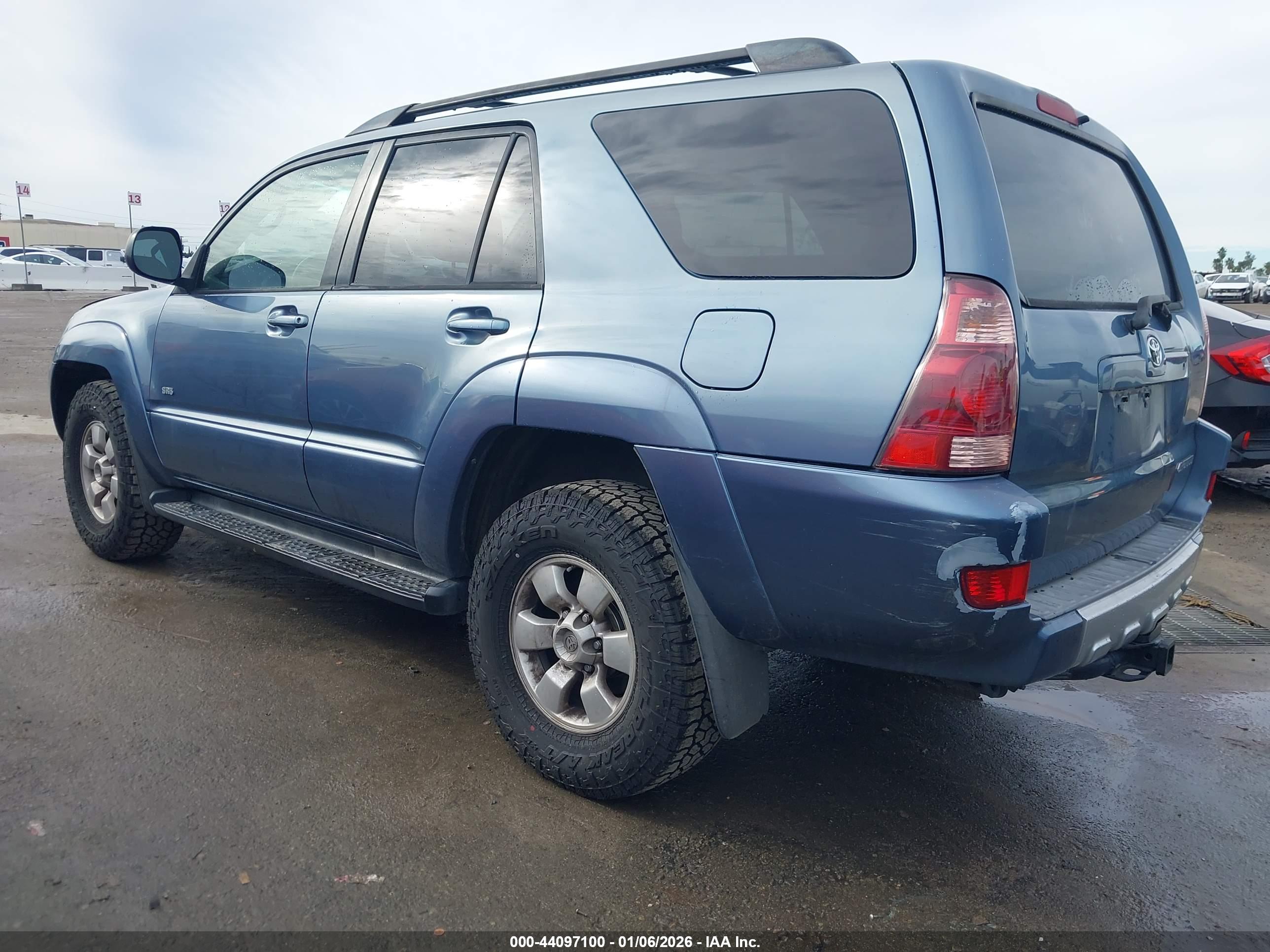 TOYOTA 4RUNNER image 3