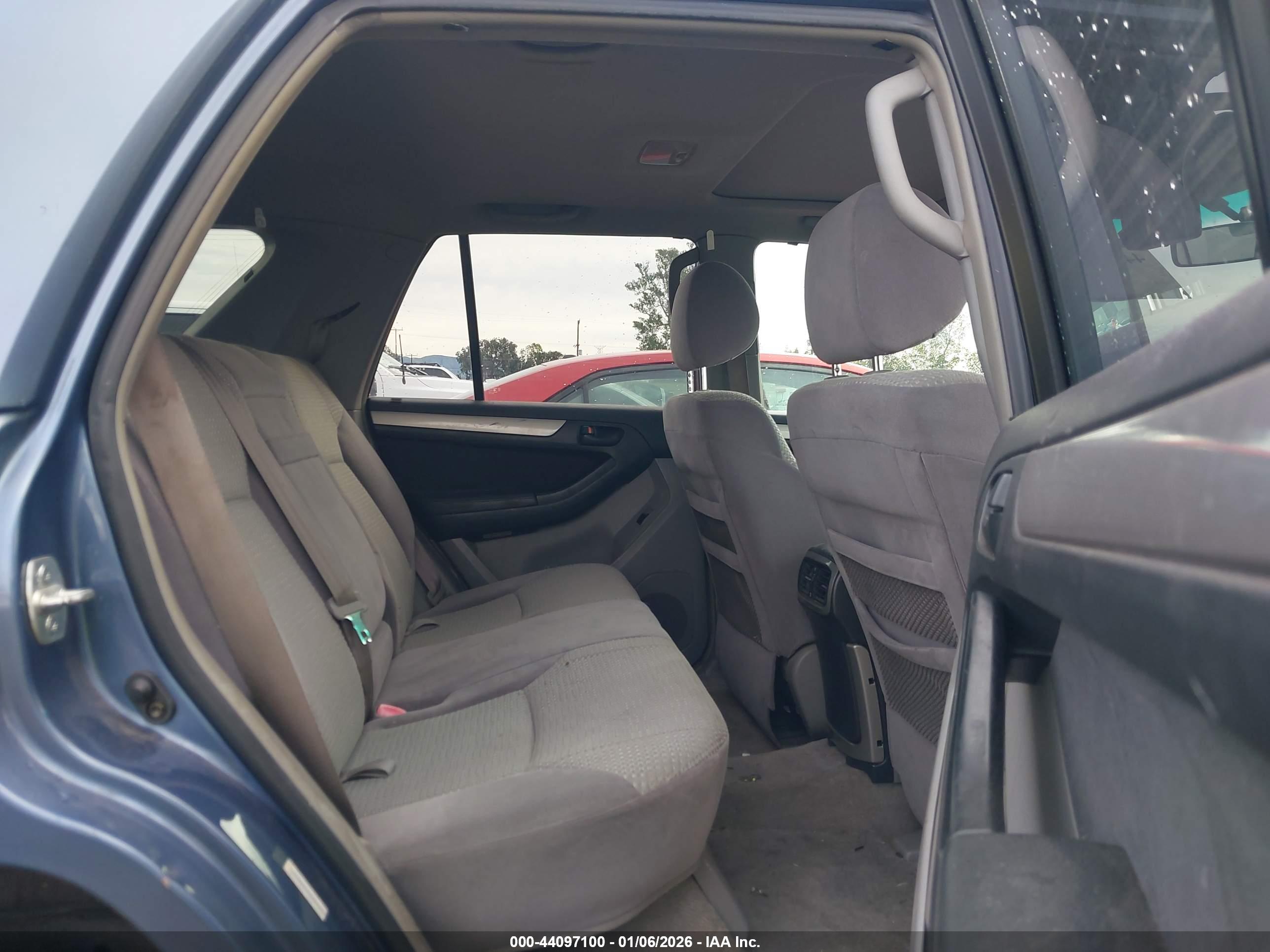 TOYOTA 4RUNNER image 8