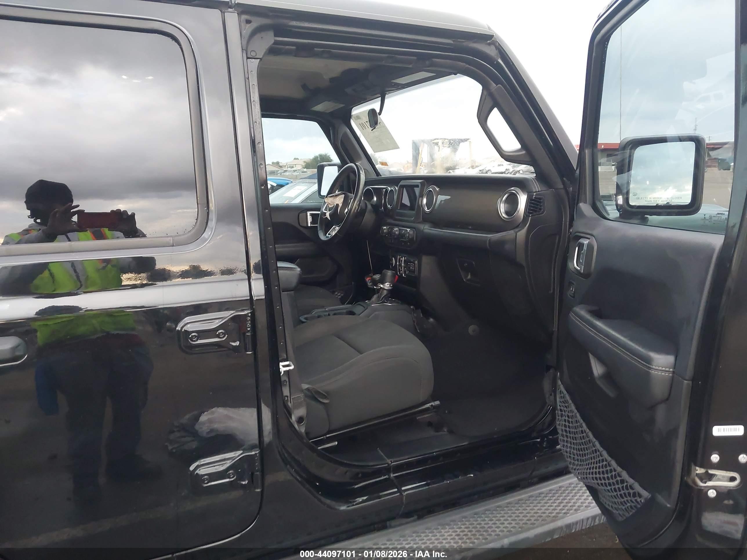 JEEP WRANGLER image 5