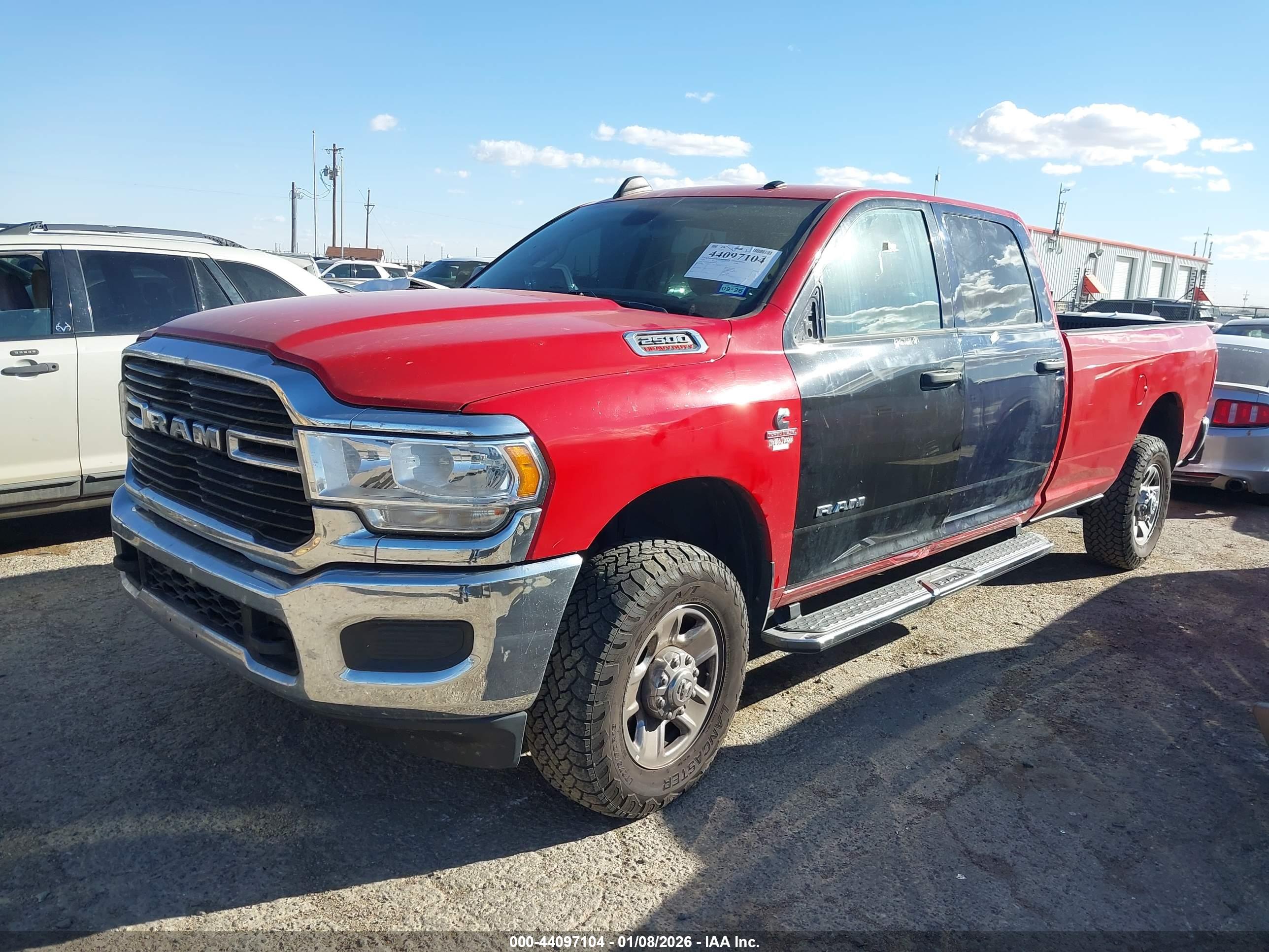 RAM 2500 image 2