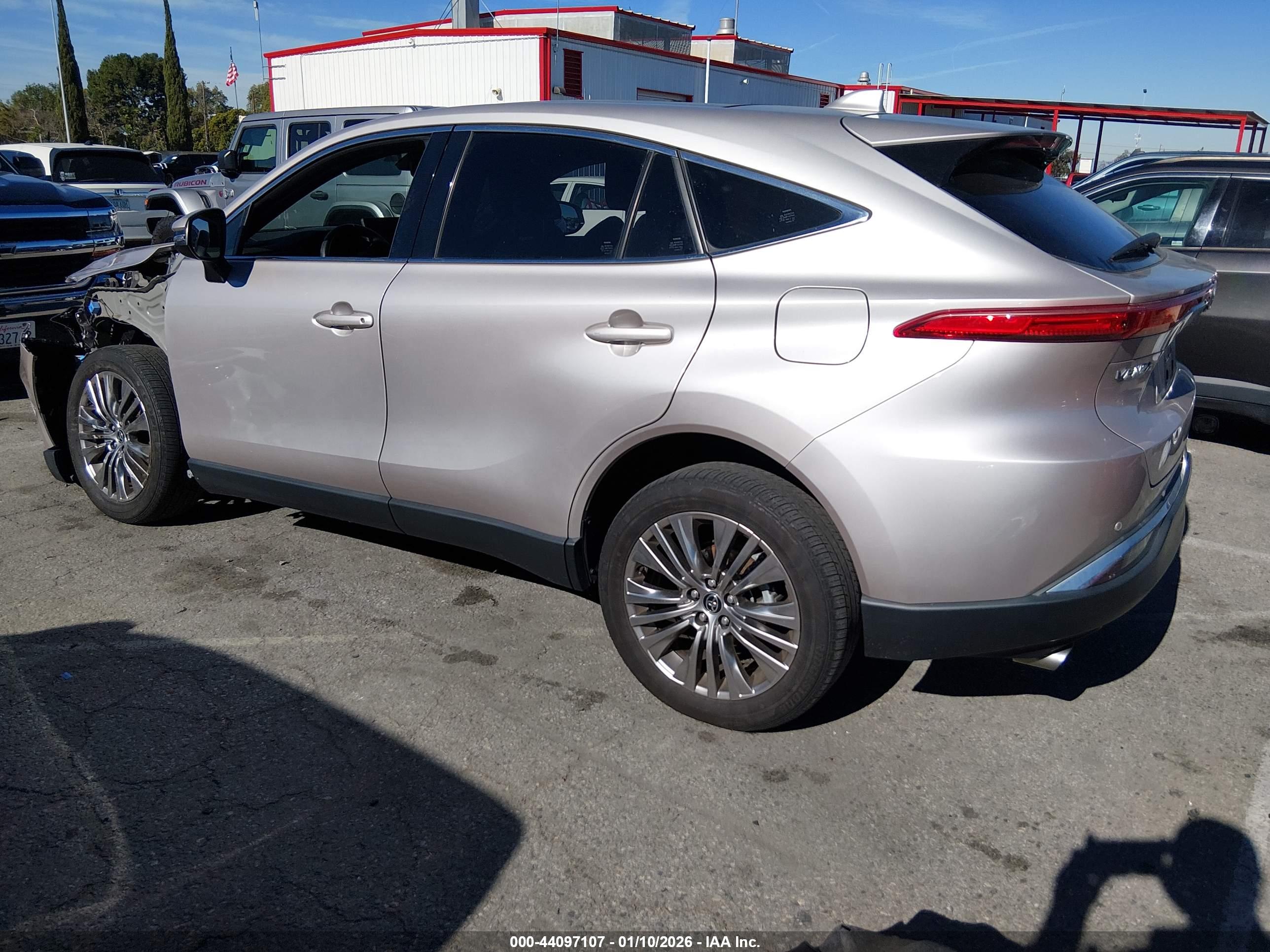 TOYOTA VENZA image 3