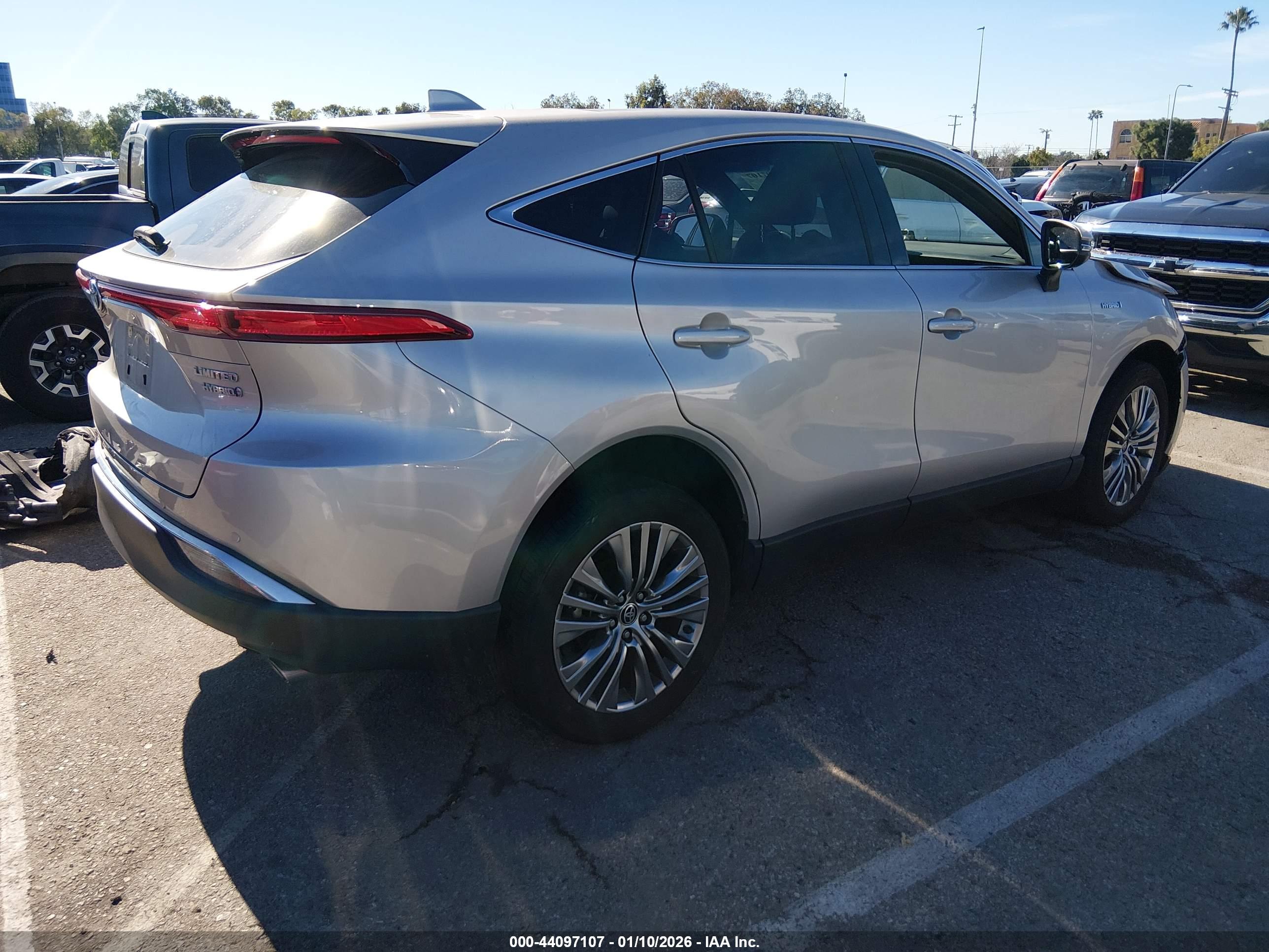 TOYOTA VENZA image 4