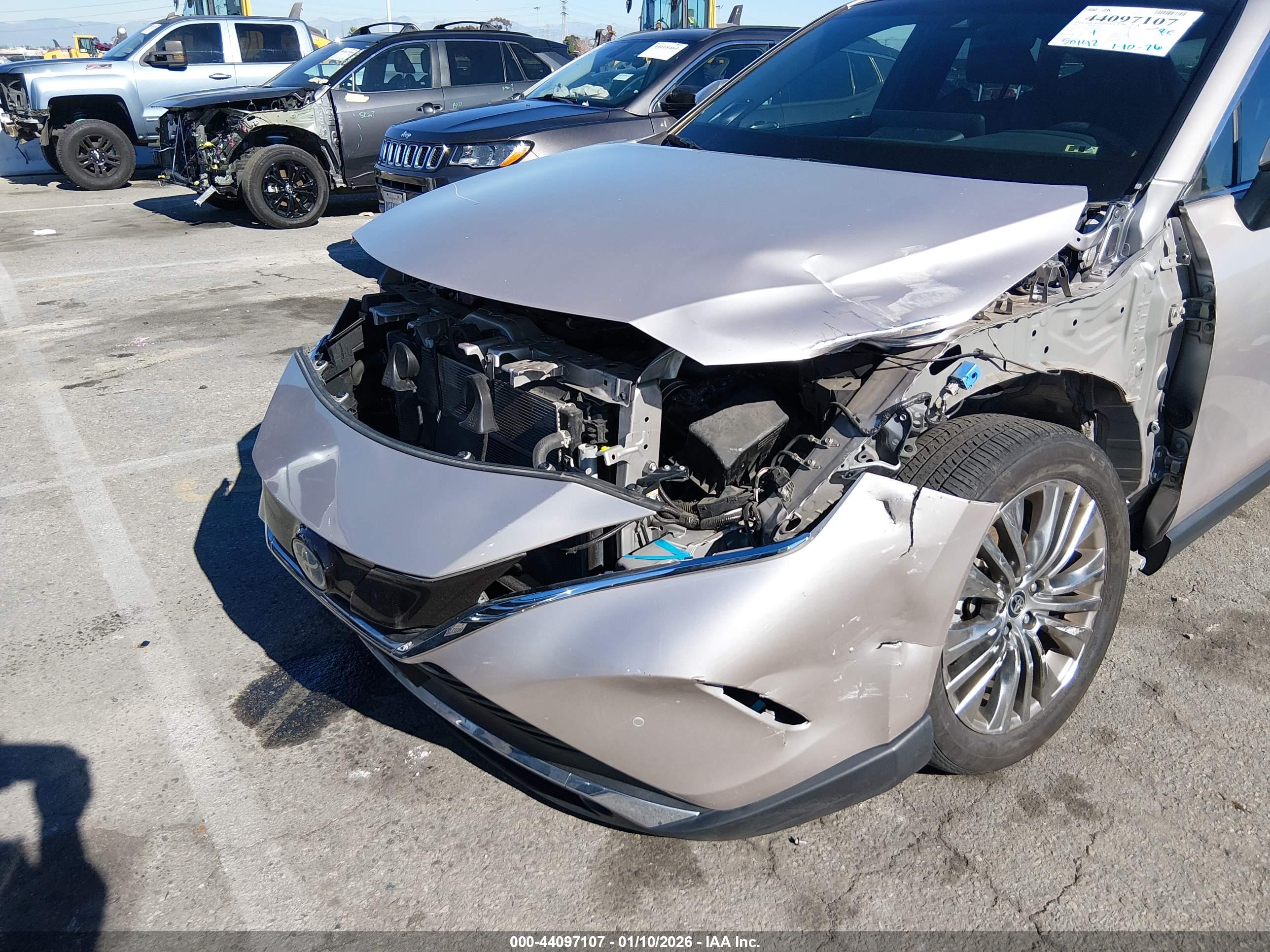 TOYOTA VENZA image 6