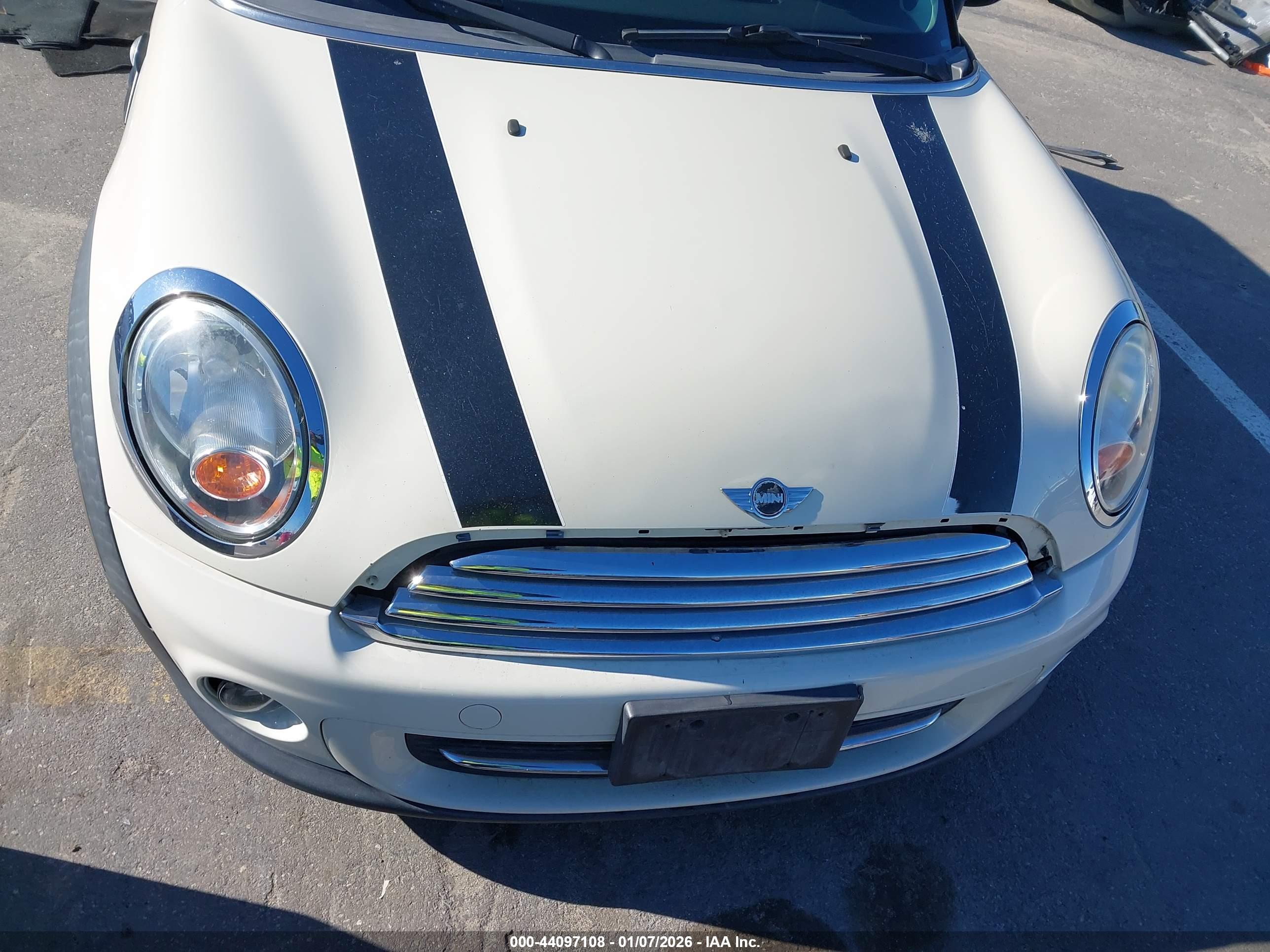 MINI COOPER image 6