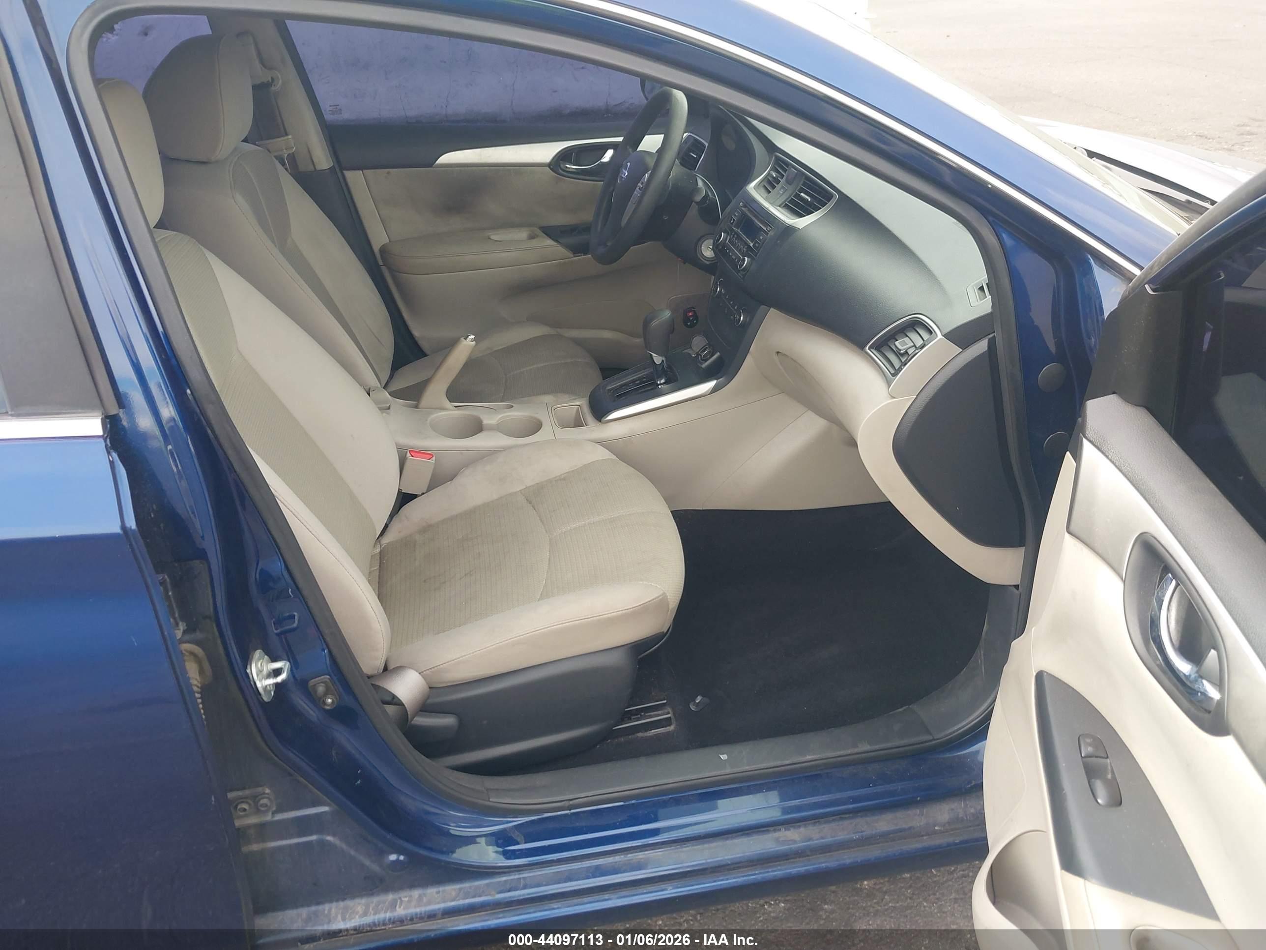NISSAN SENTRA image 5