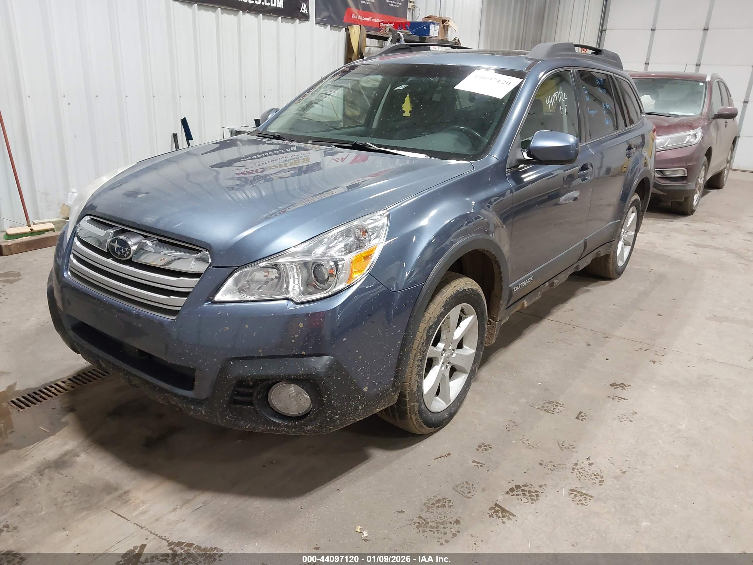 SUBARU OUTBACK image 2