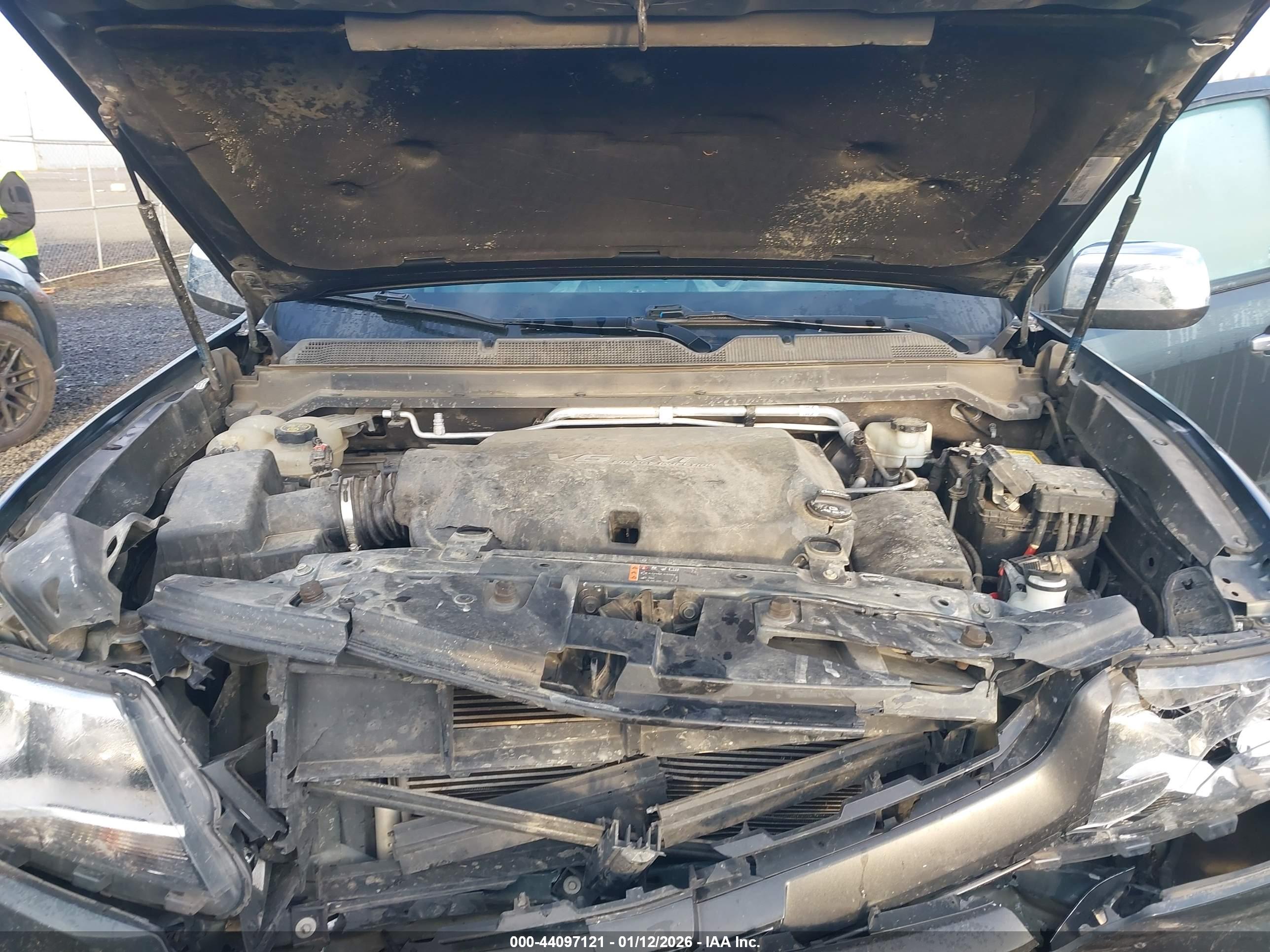 CHEVROLET COLORADO image 10