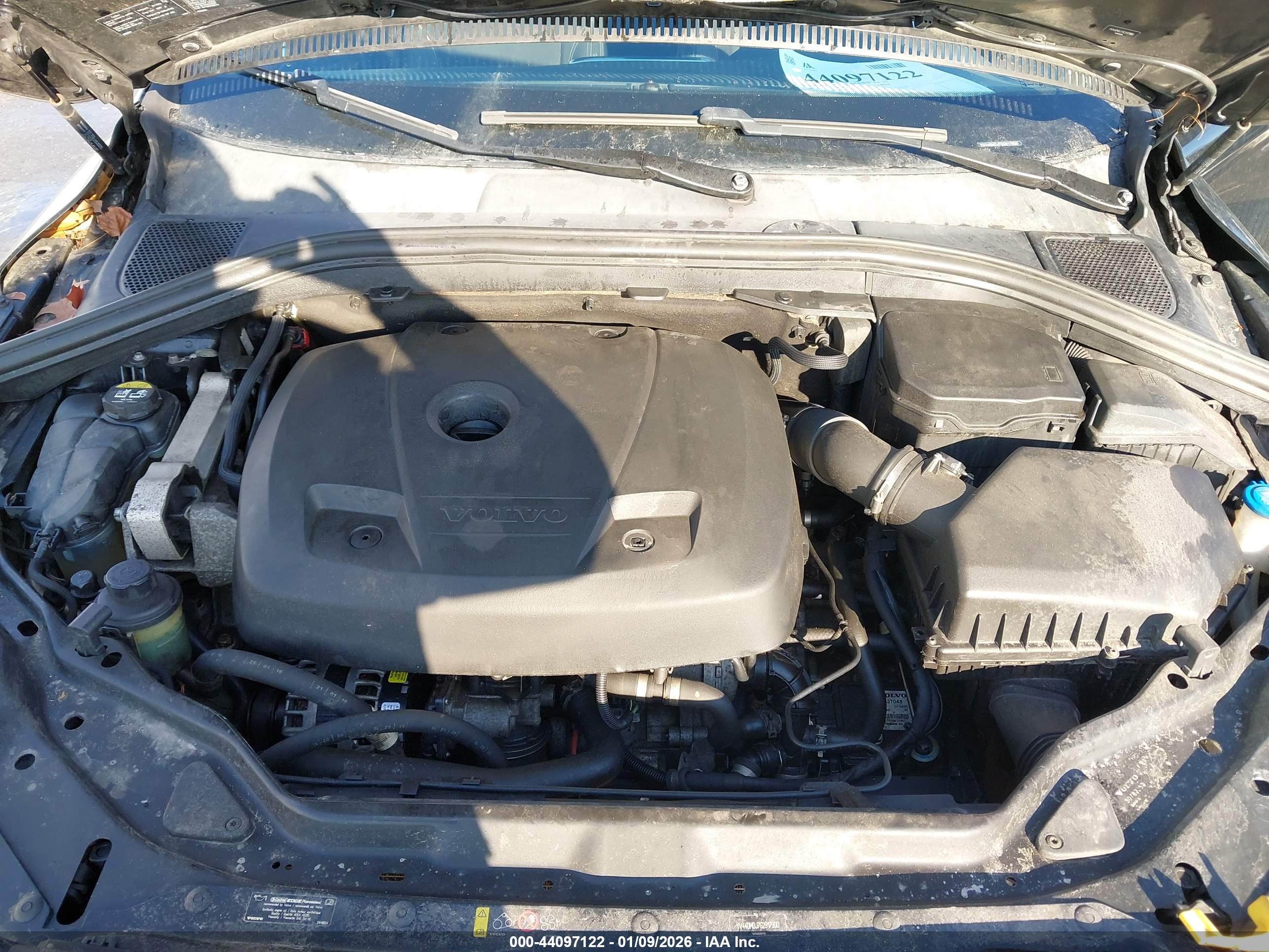 VOLVO XC60 image 10