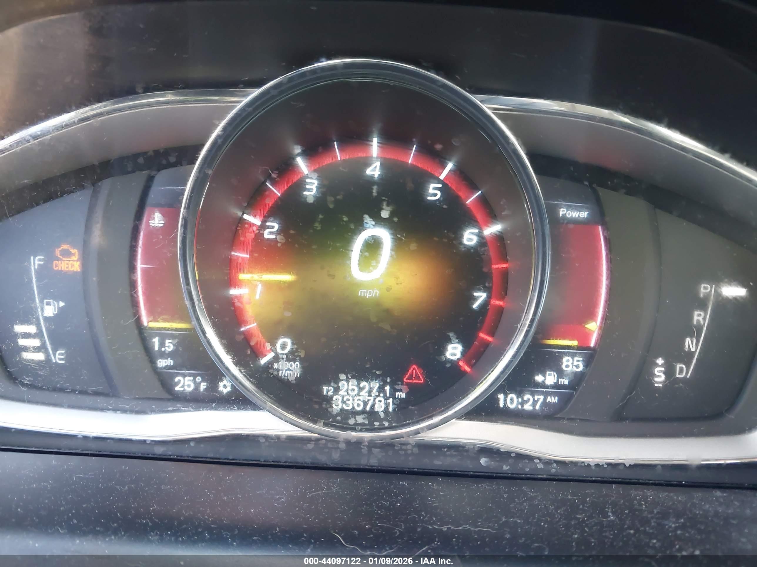 VOLVO XC60 image 7