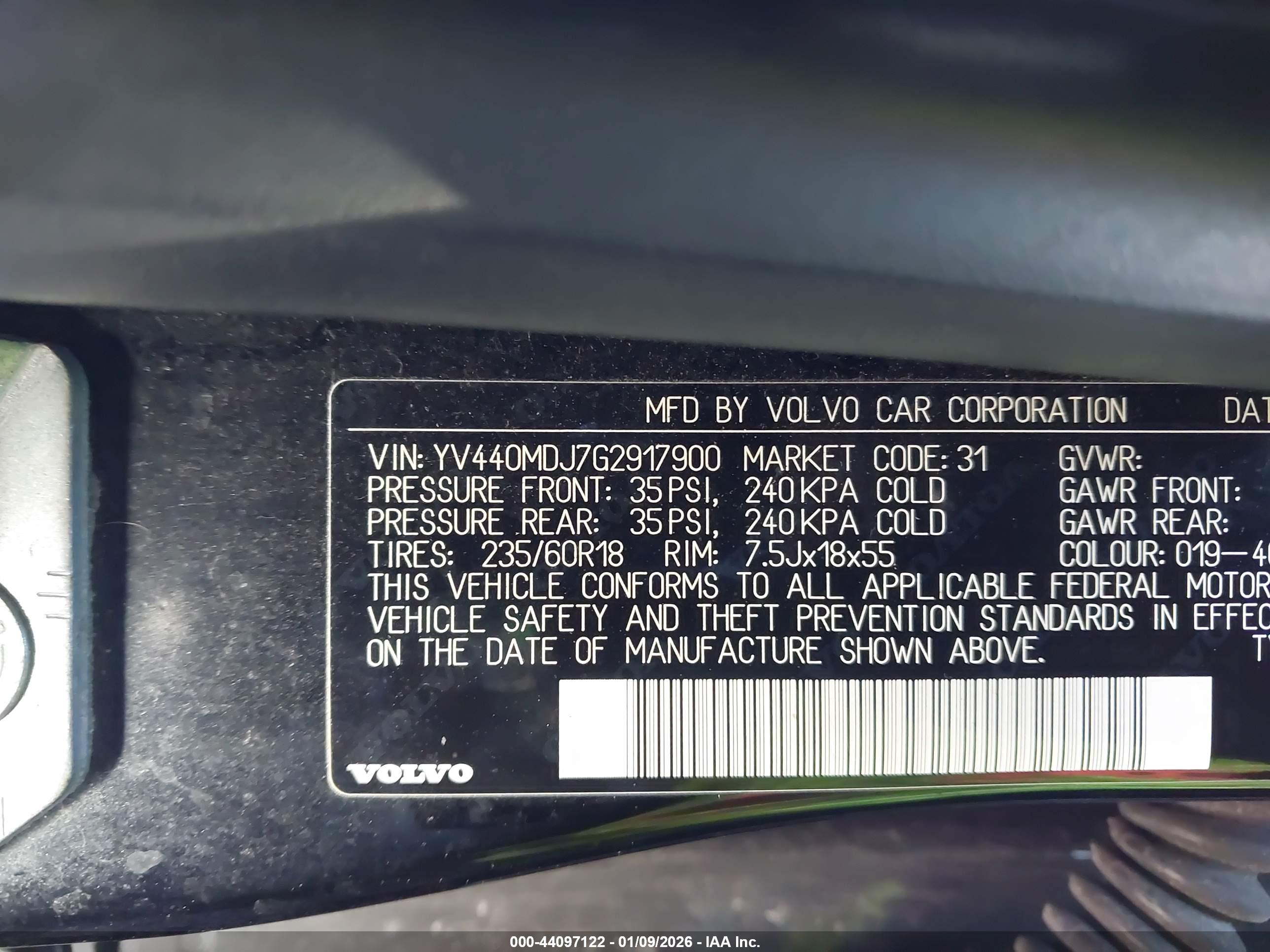 VOLVO XC60 image 9