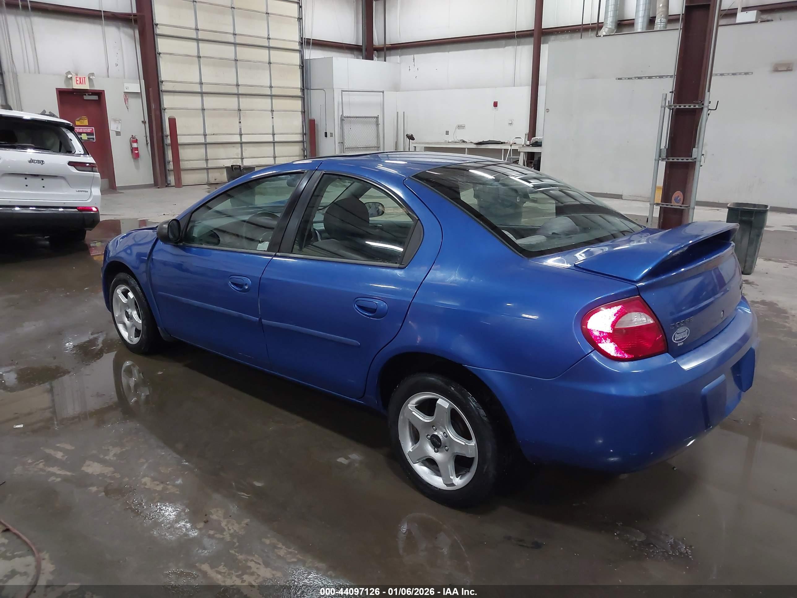 DODGE NEON image 3