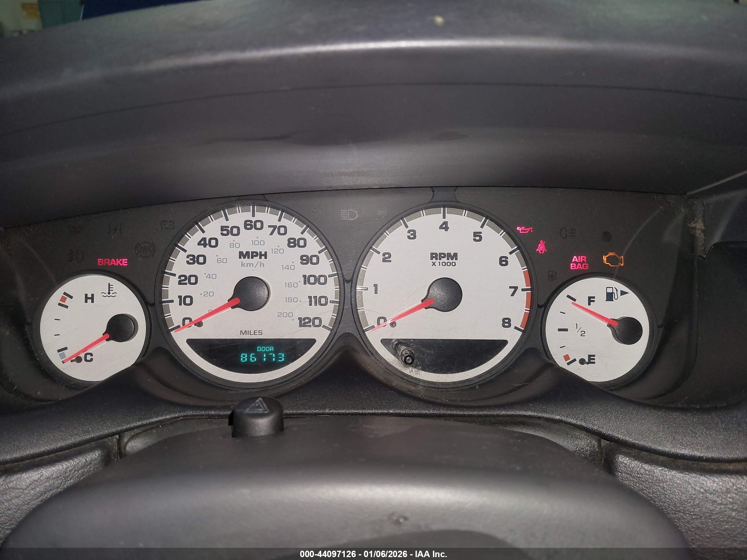DODGE NEON image 7