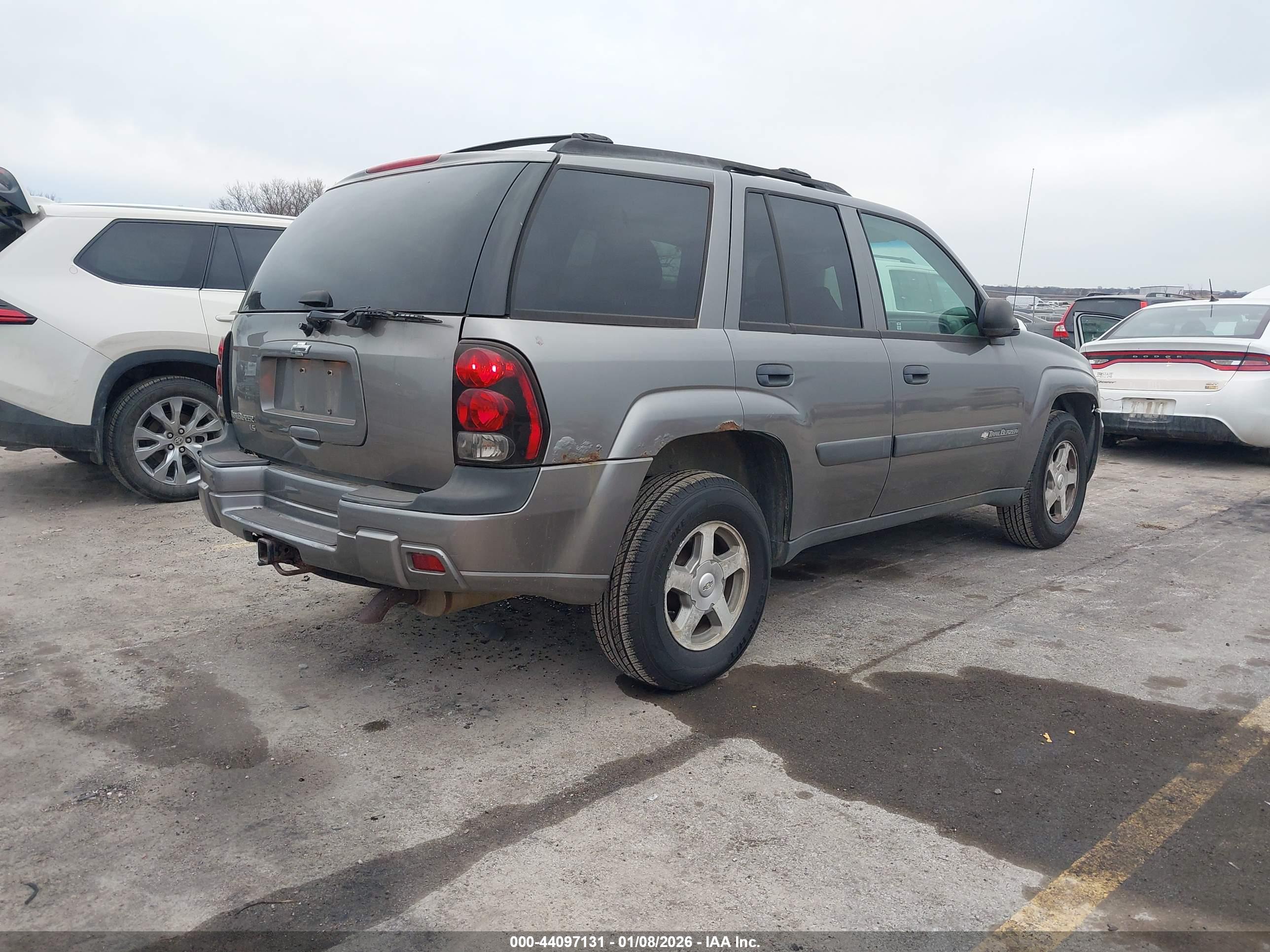 CHEVROLET TRAILBLAZER image 4