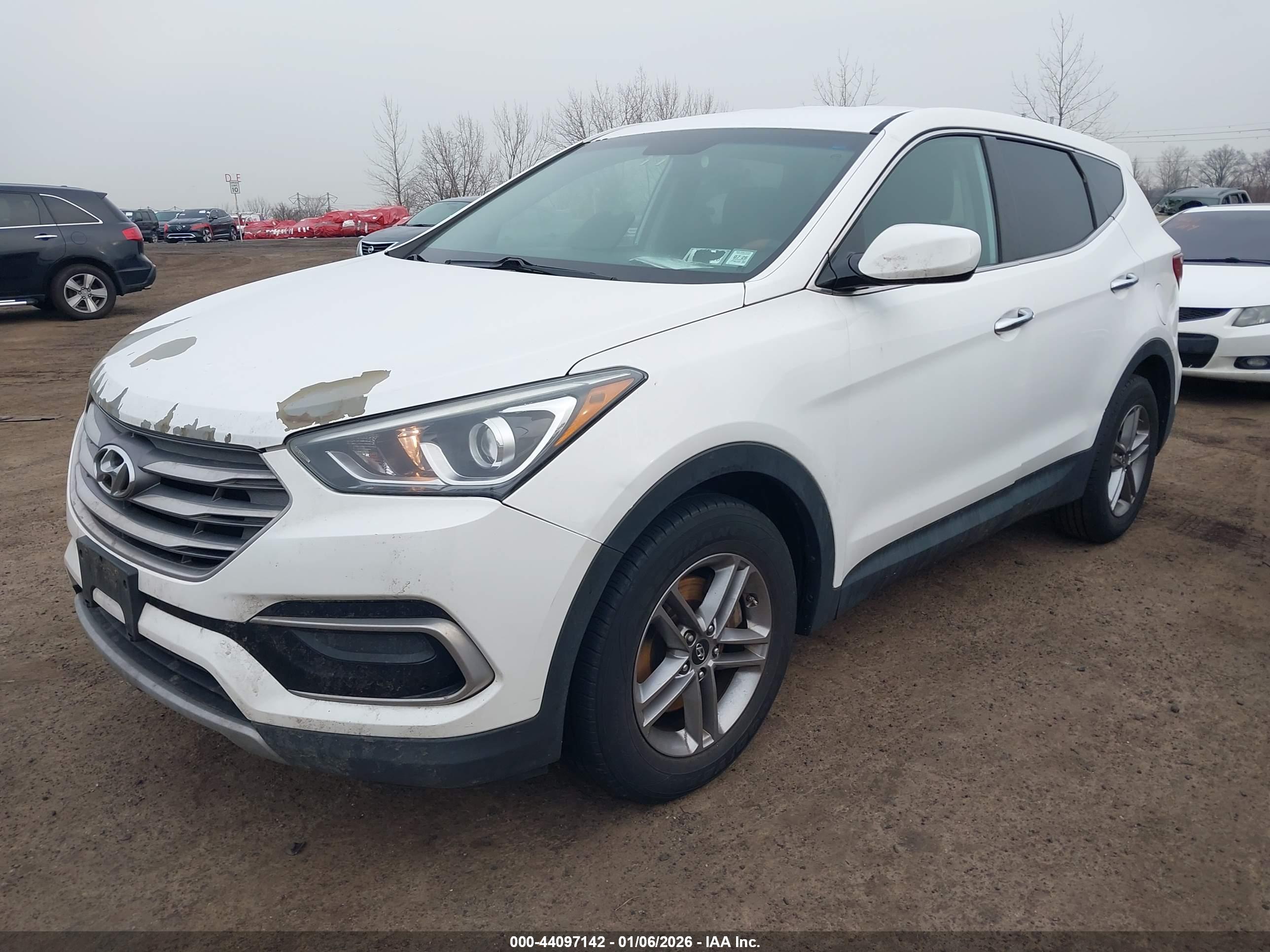 HYUNDAI SANTA image 2