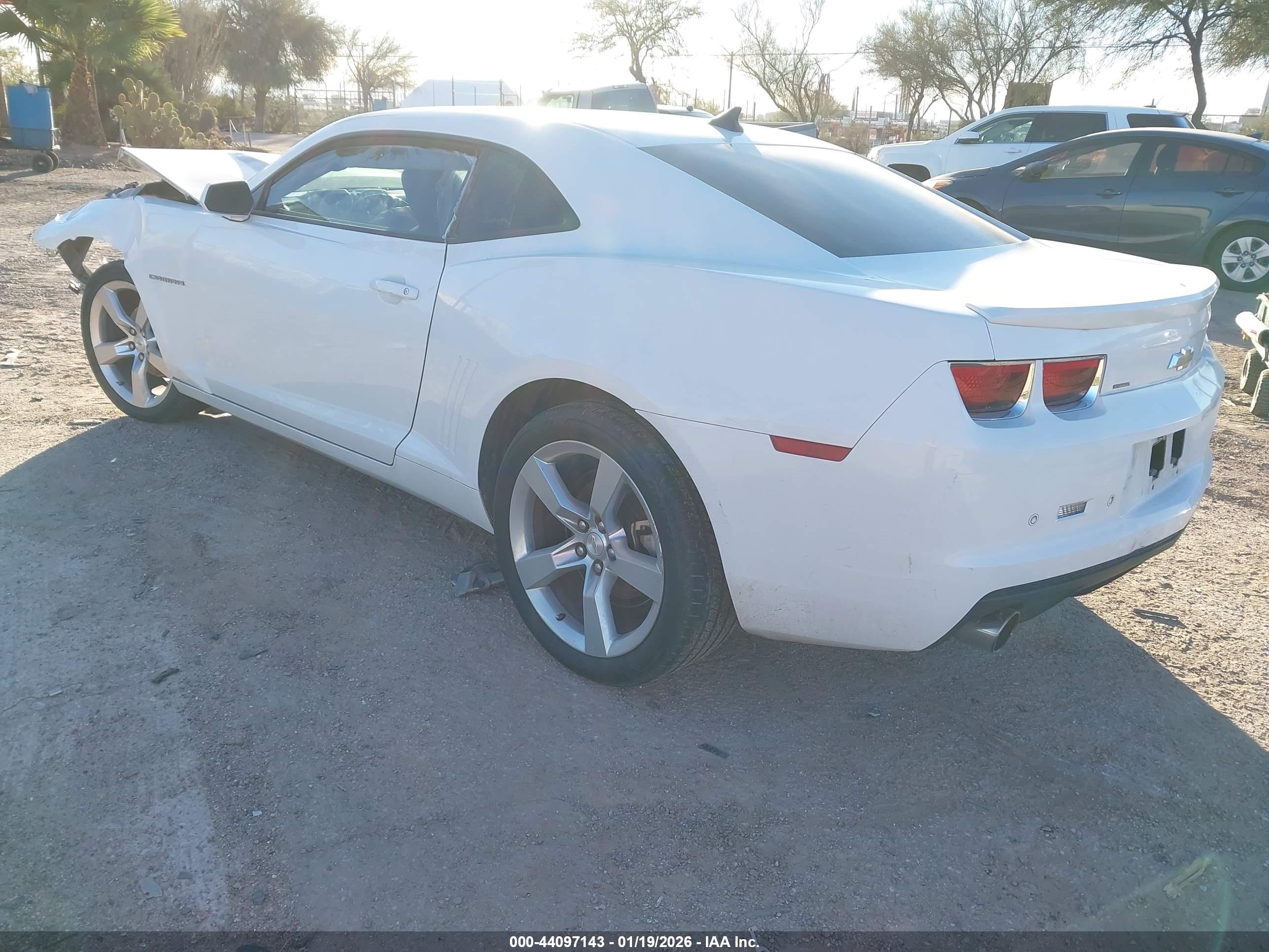 CHEVROLET CAMARO image 3