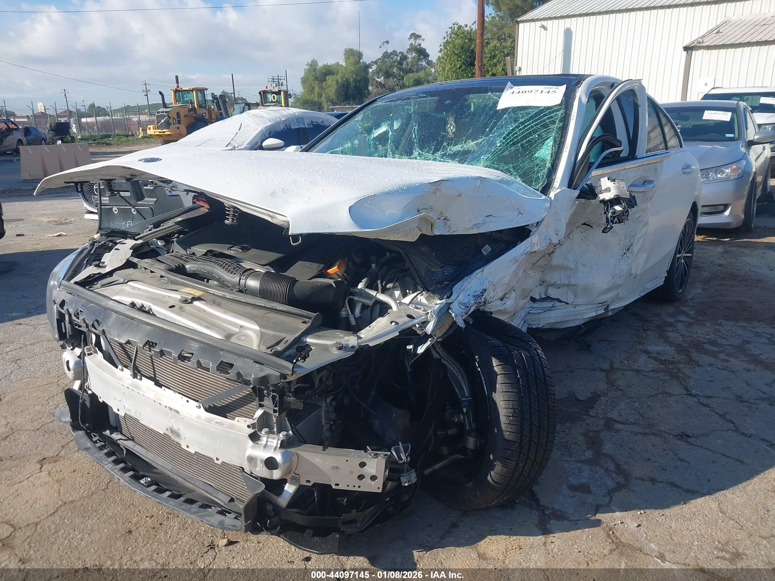 MERCEDES-BENZ C image 2